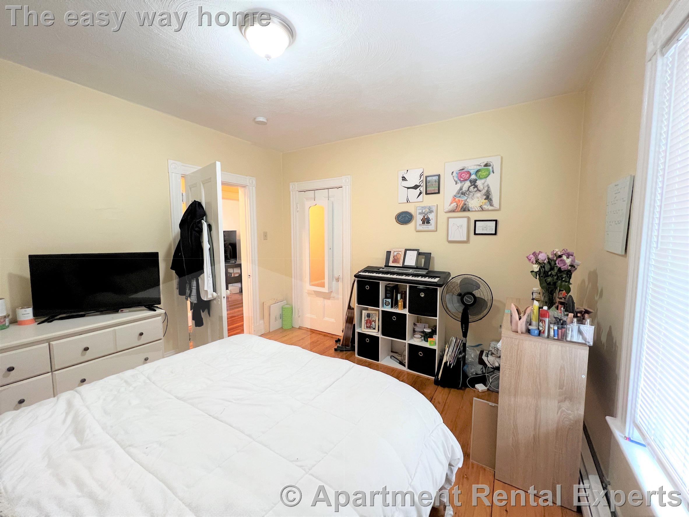 2 Gilson Ter, Porter Square