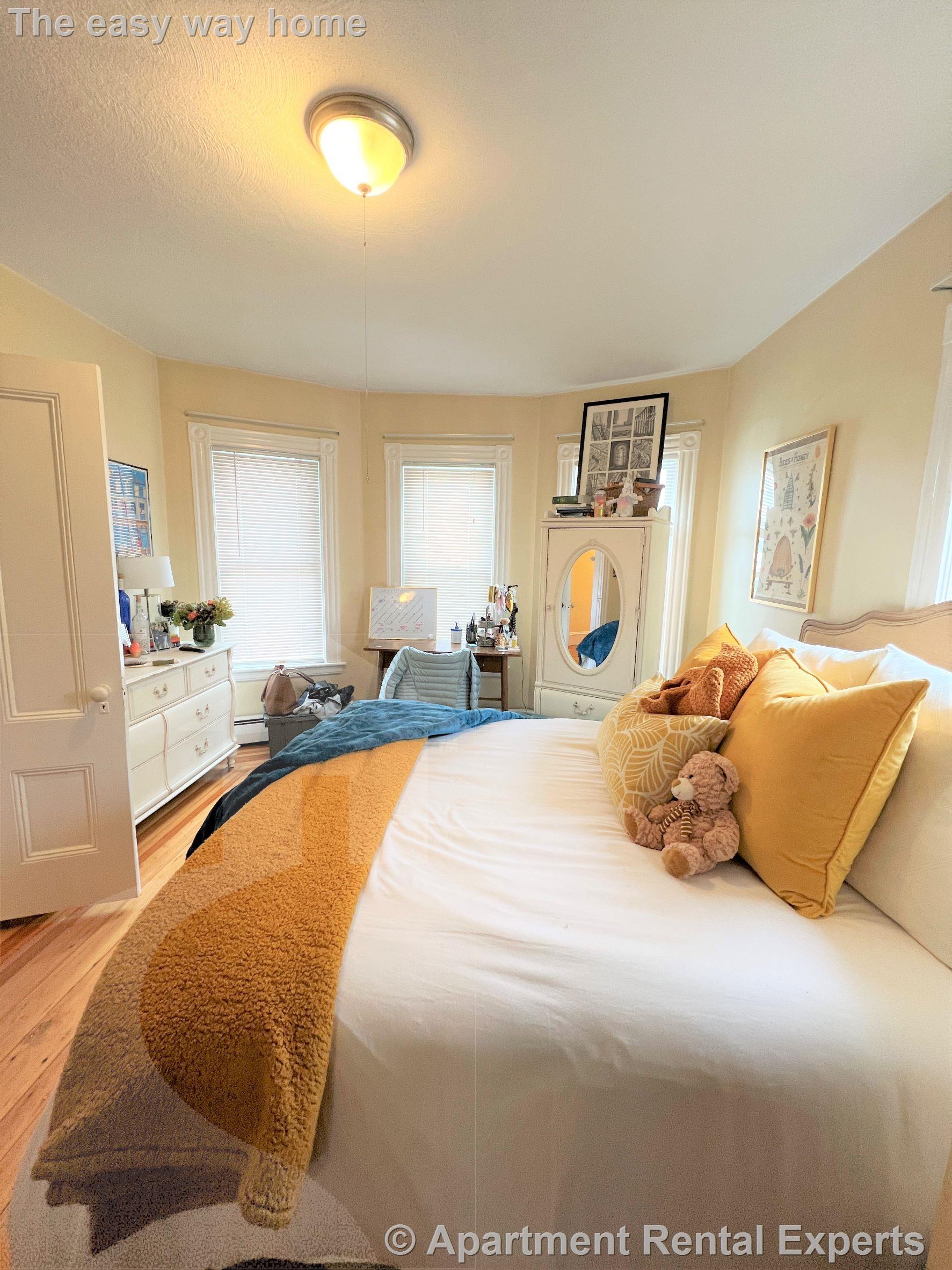 2 Gilson Ter, Porter Square