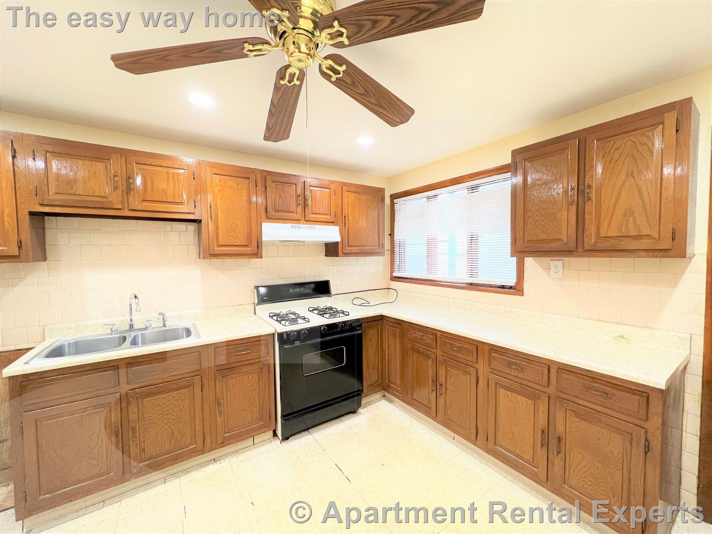 227 Holland St, Davis Square