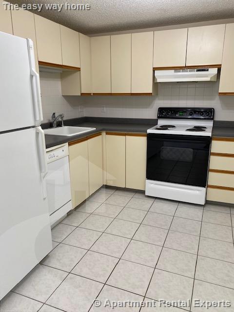 30 Revere Beach Pkwy, Wellington