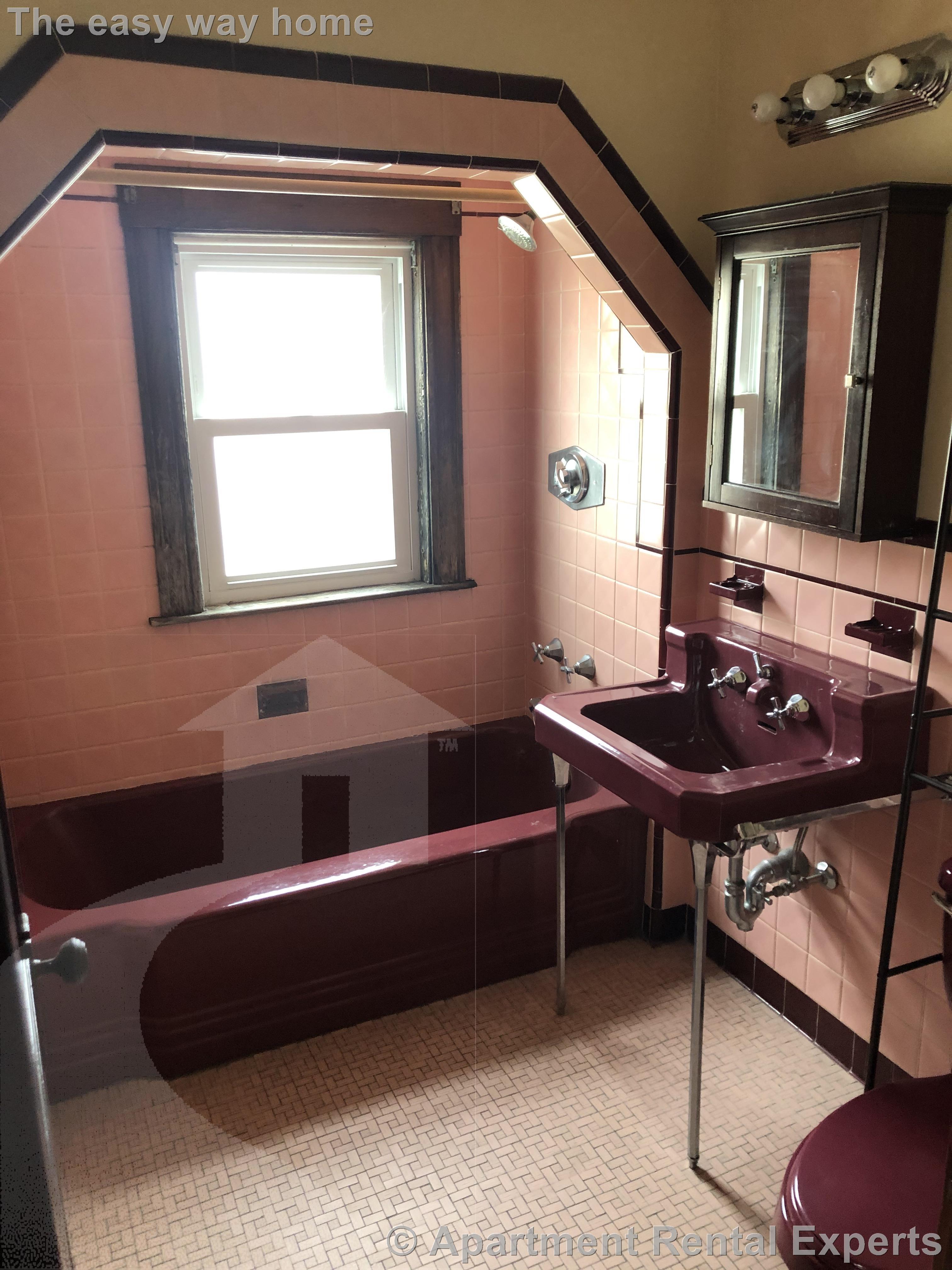 26 Pennsylvania Ave, East Somerville