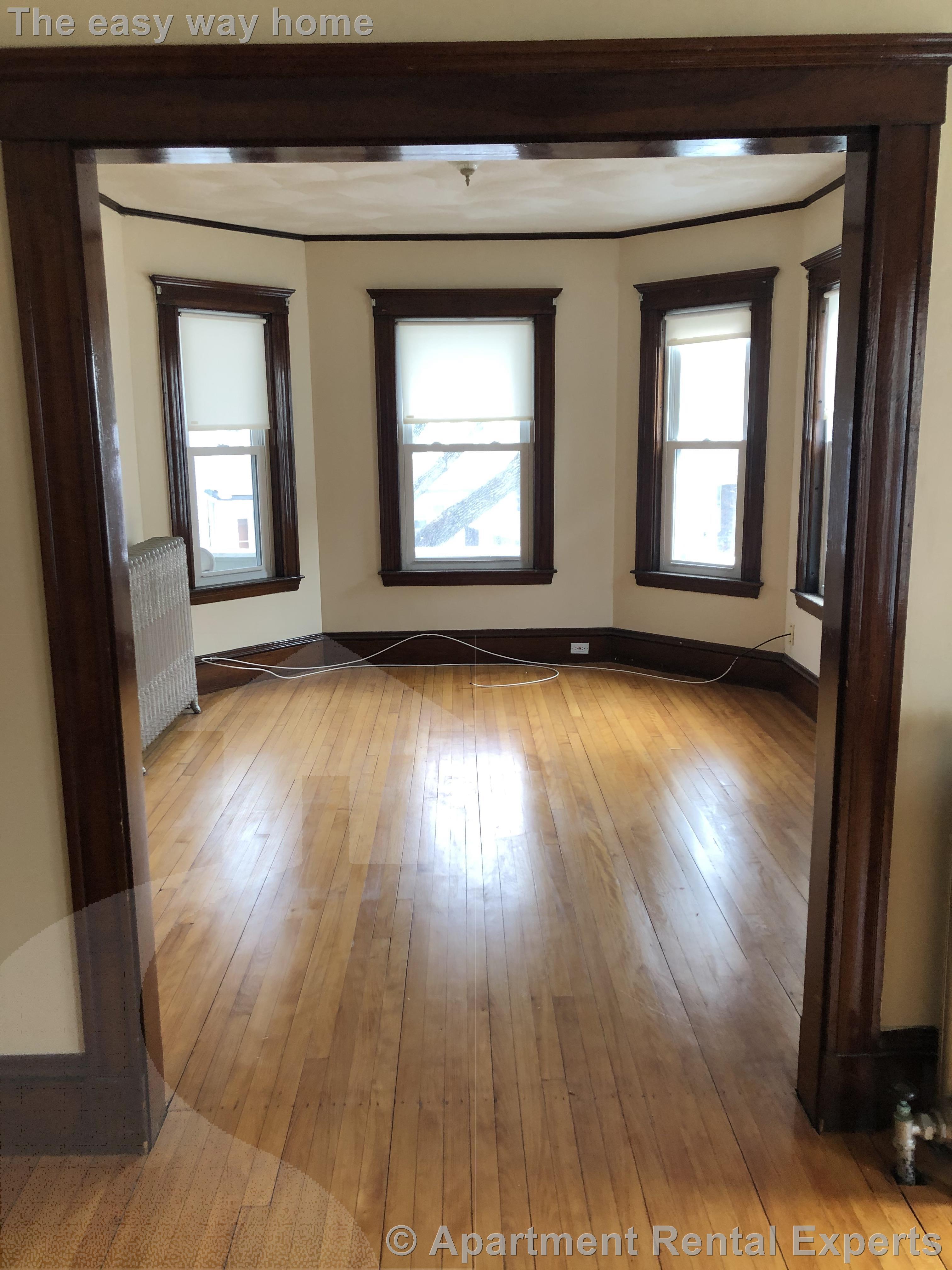 26 Pennsylvania Ave, East Somerville