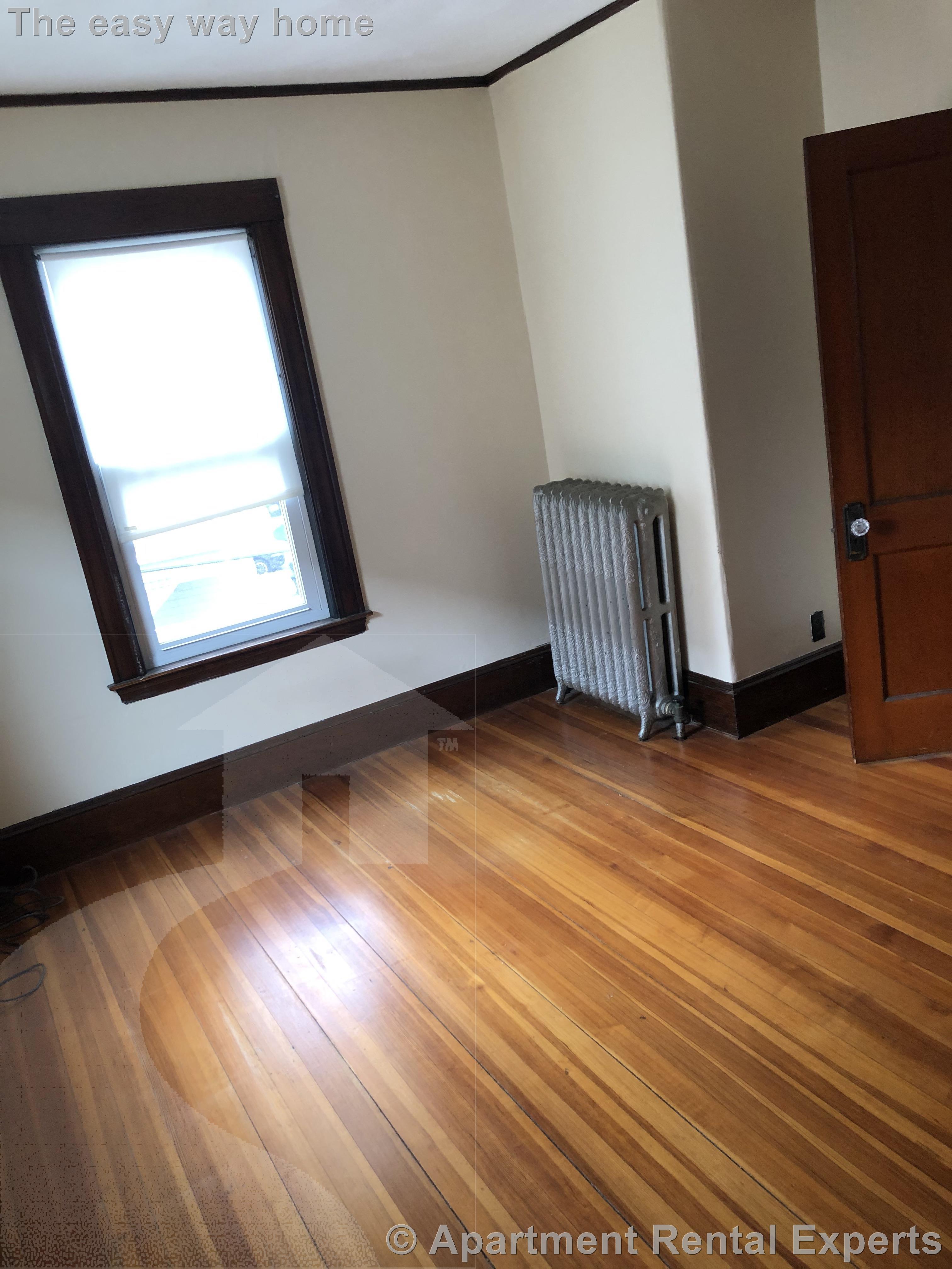 26 Pennsylvania Ave, East Somerville