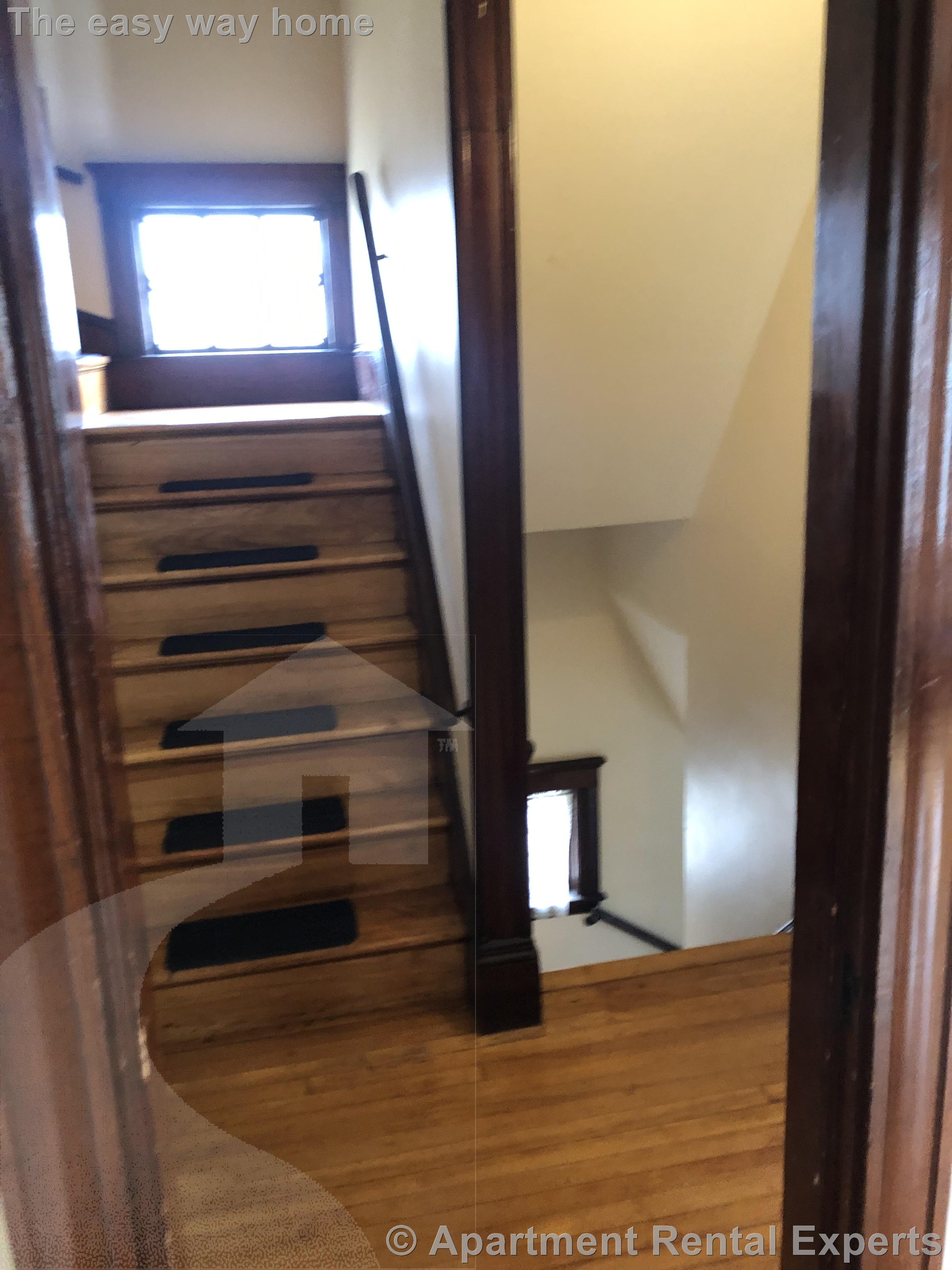 26 Pennsylvania Ave, East Somerville