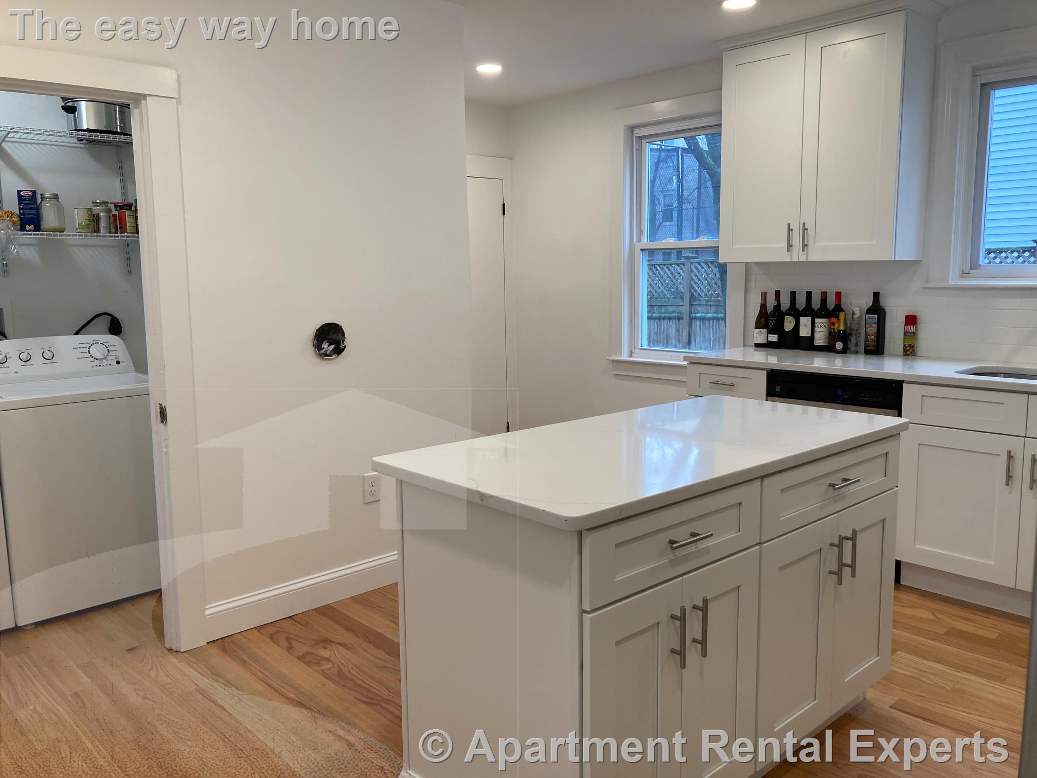 216 Norfolk St, Central Square