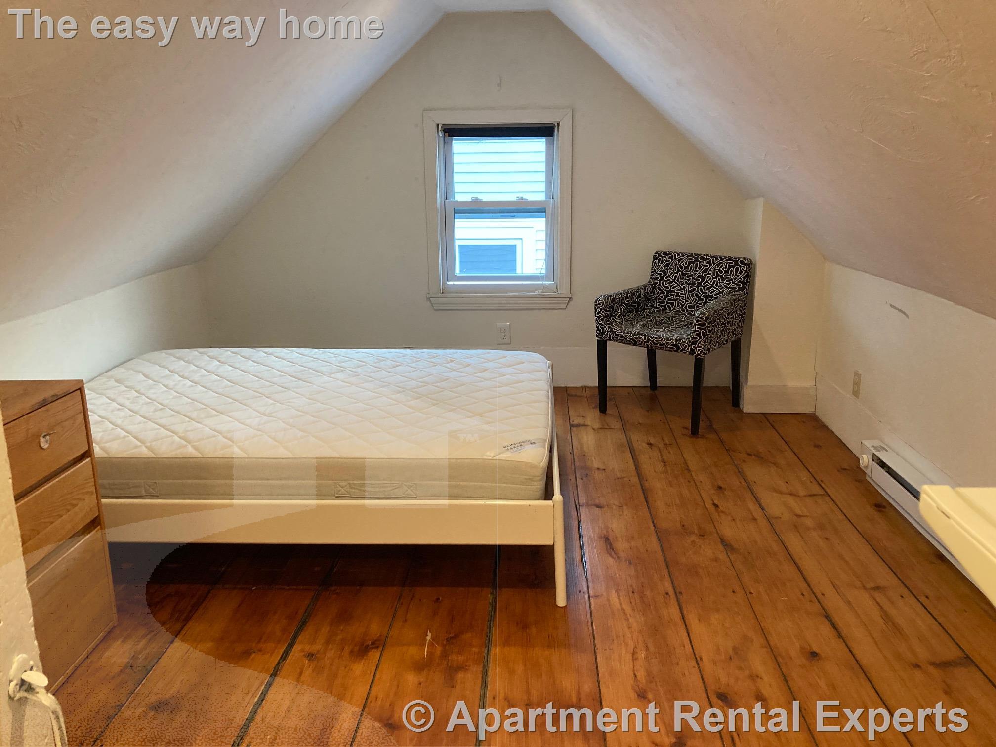 216 Norfolk St, Central Square