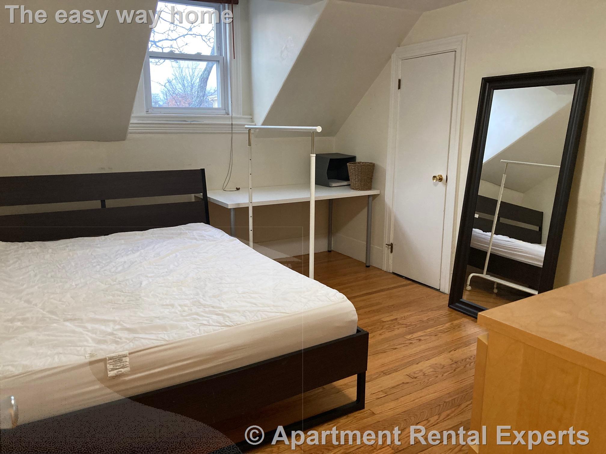 216 Norfolk St, Central Square