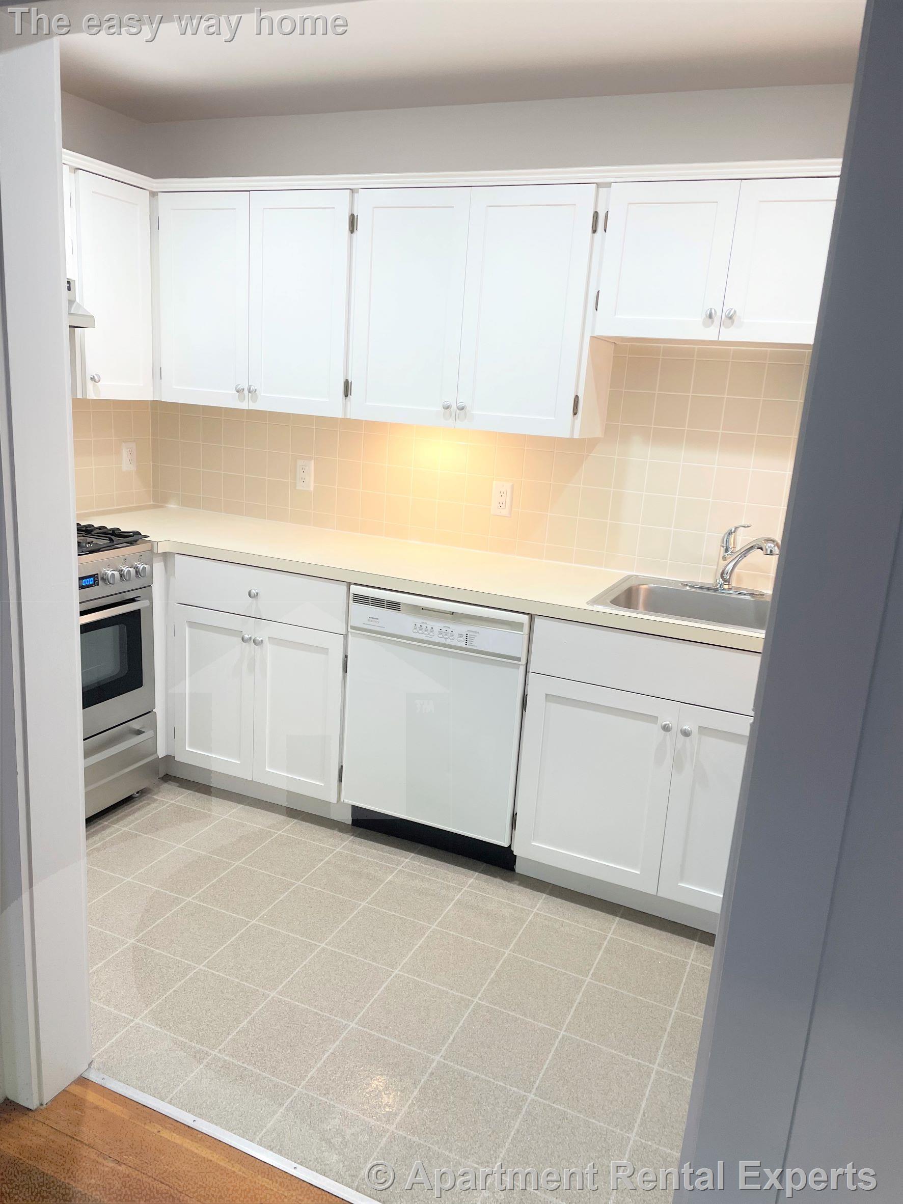 32 Healey St, Harvard Square