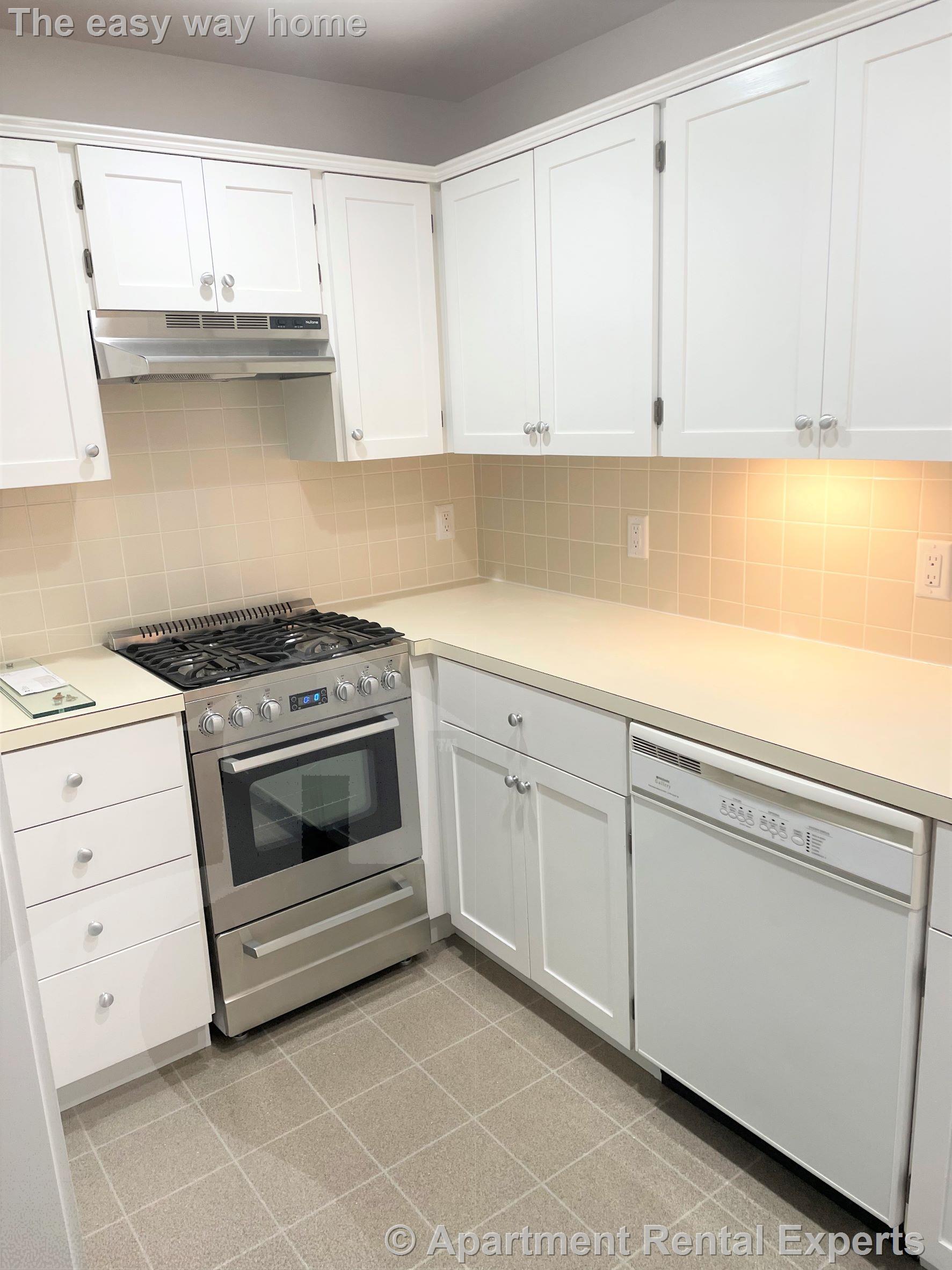 32 Healey St, Harvard Square