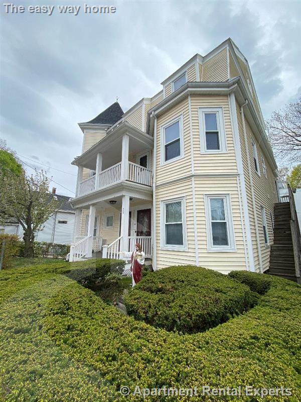 71-73 Hall Ave, Davis Square