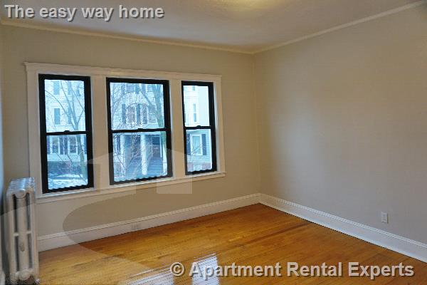 19 Pleasant St, Central Square