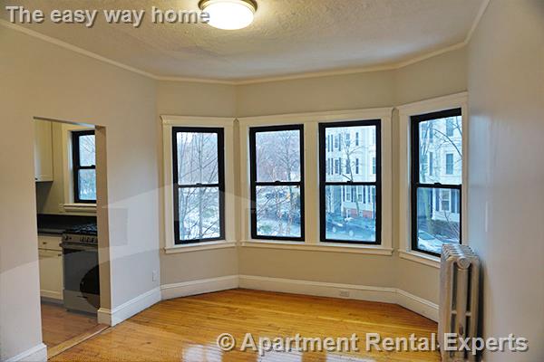 19 Pleasant St, Central Square