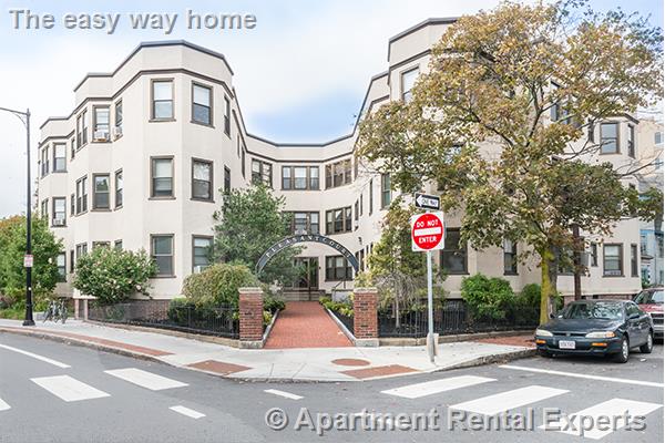 19 Pleasant St, Central Square