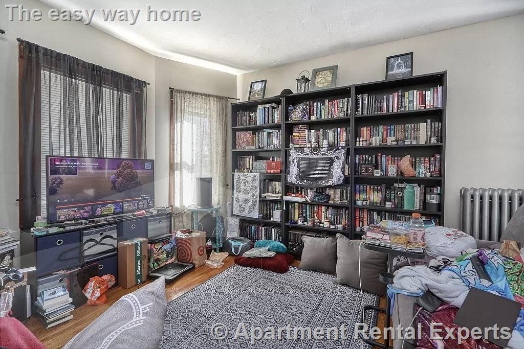 21 Renfrew St, Tufts