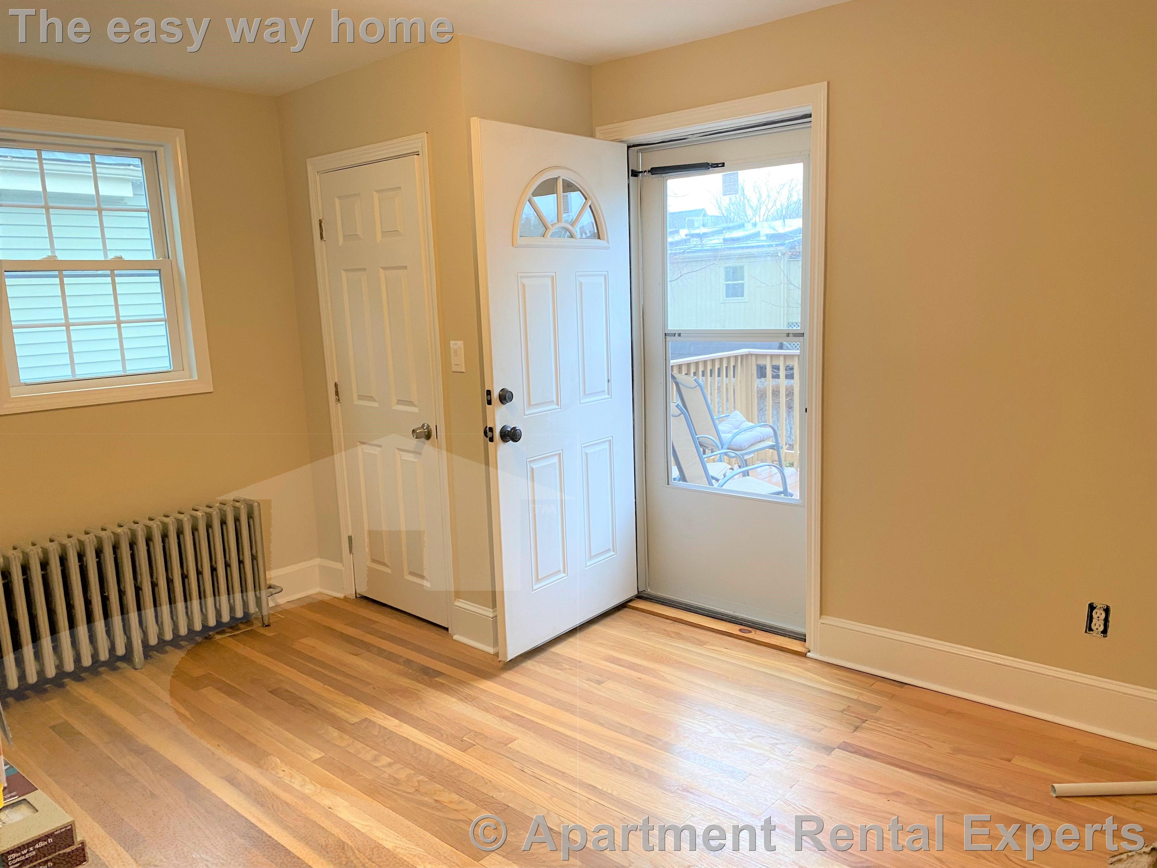 395 Washington St, Ward Two