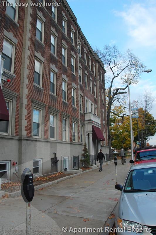 1610 Massachusetts Ave, Harvard Square