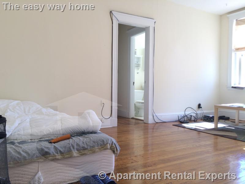 1610 Massachusetts Ave, Harvard Square