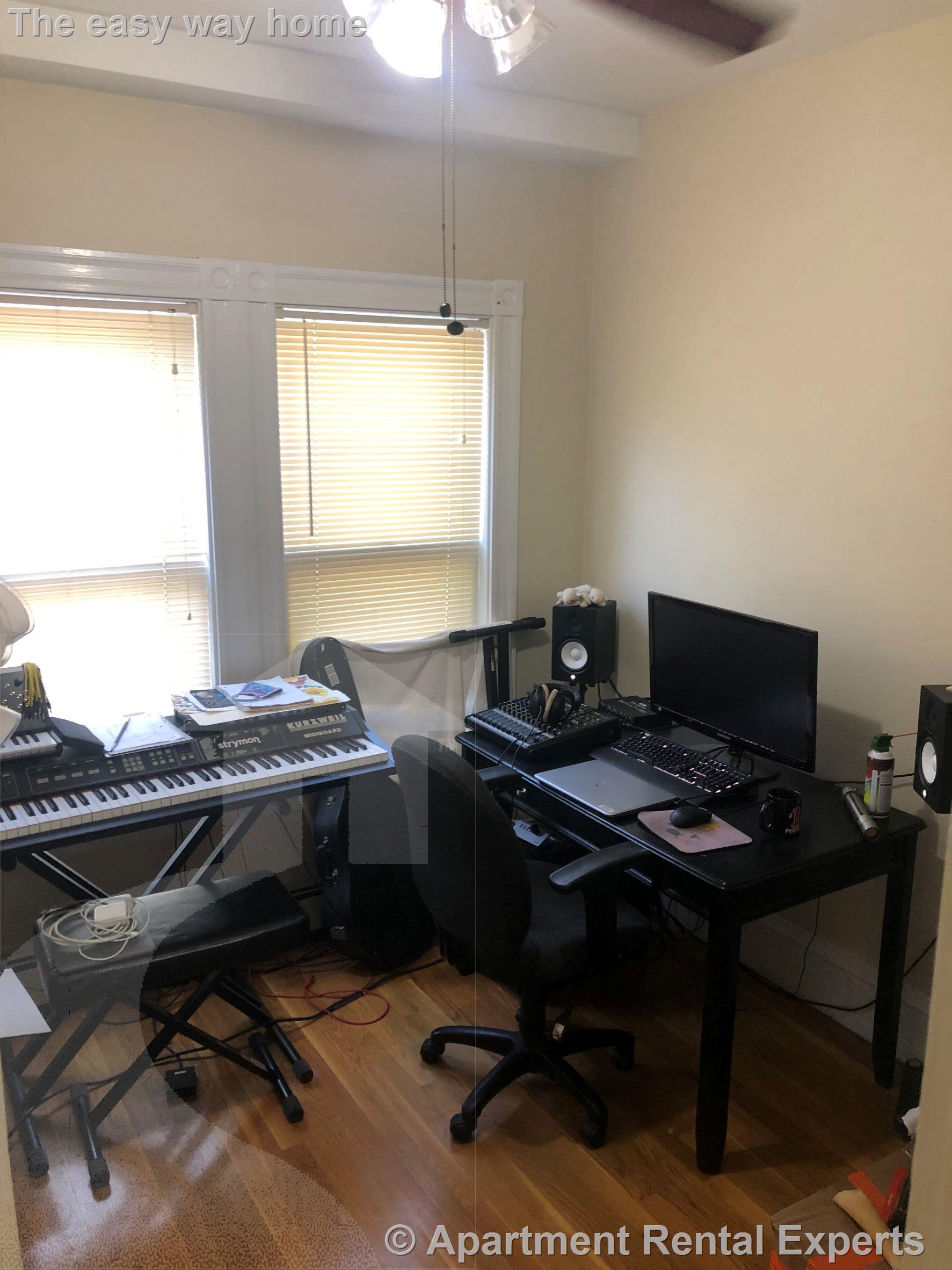 202 Pearl St, Winter Hill