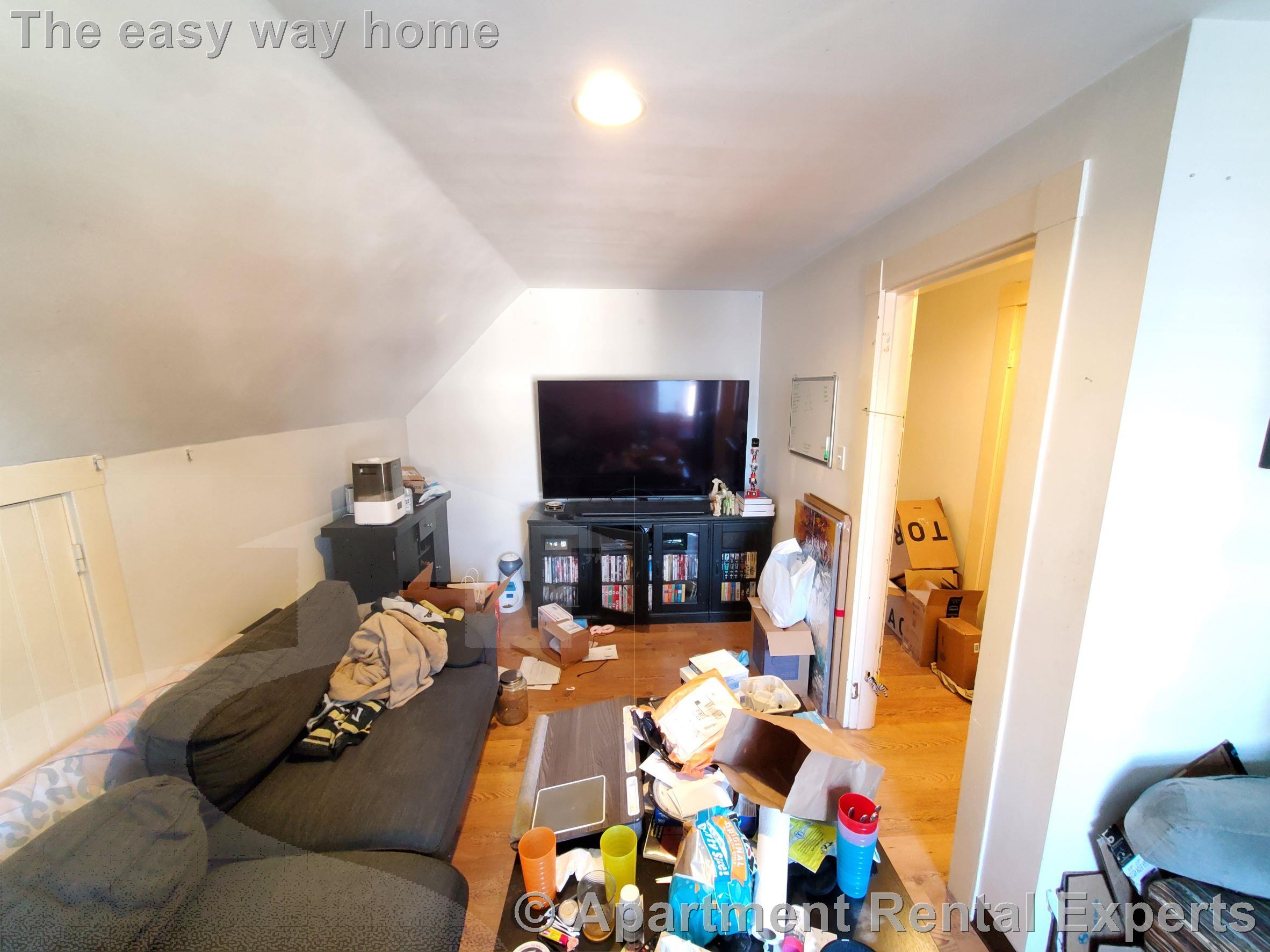 7 Jay St, Davis Square