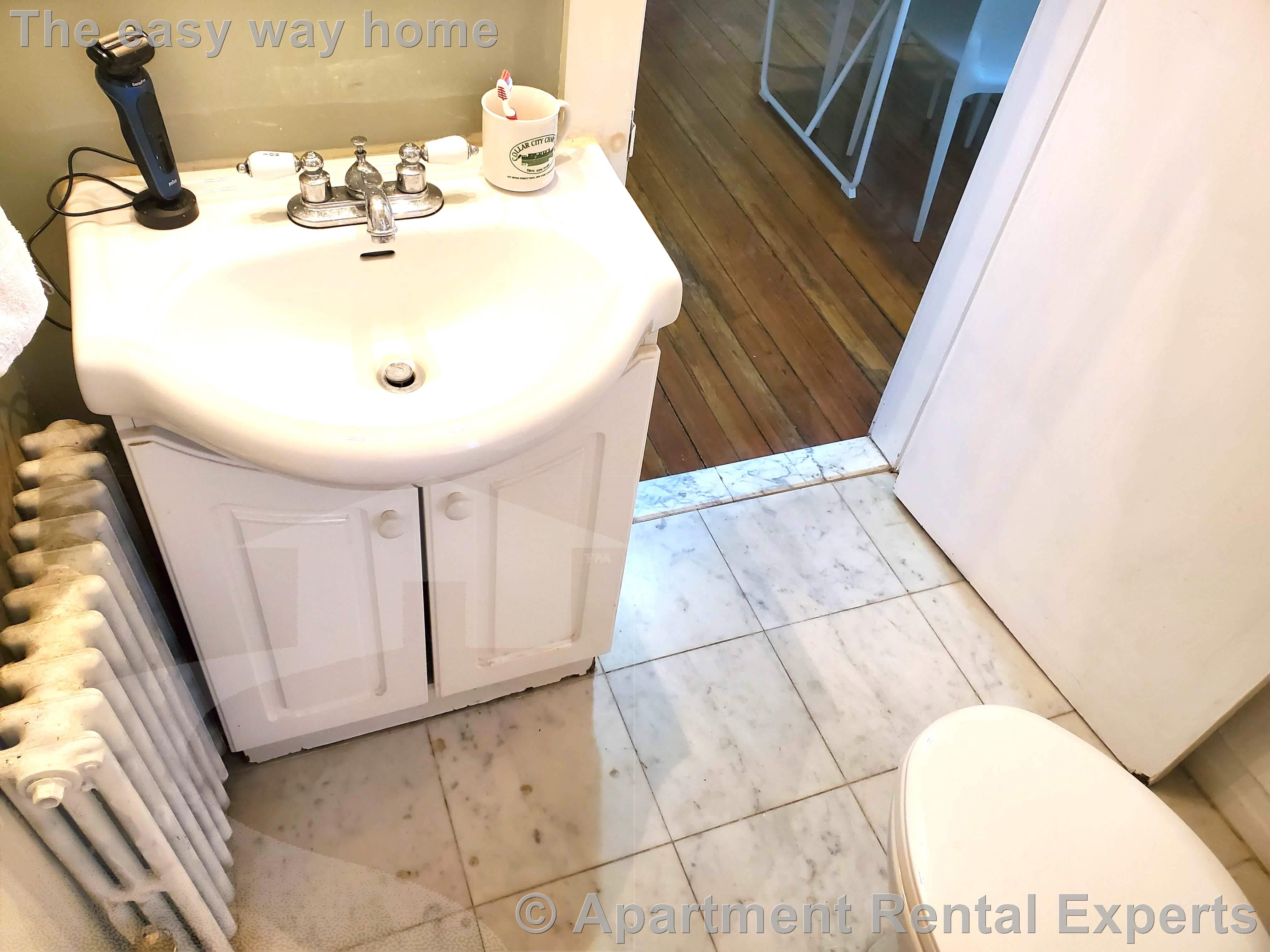 143-145 Orchard St, Davis Square