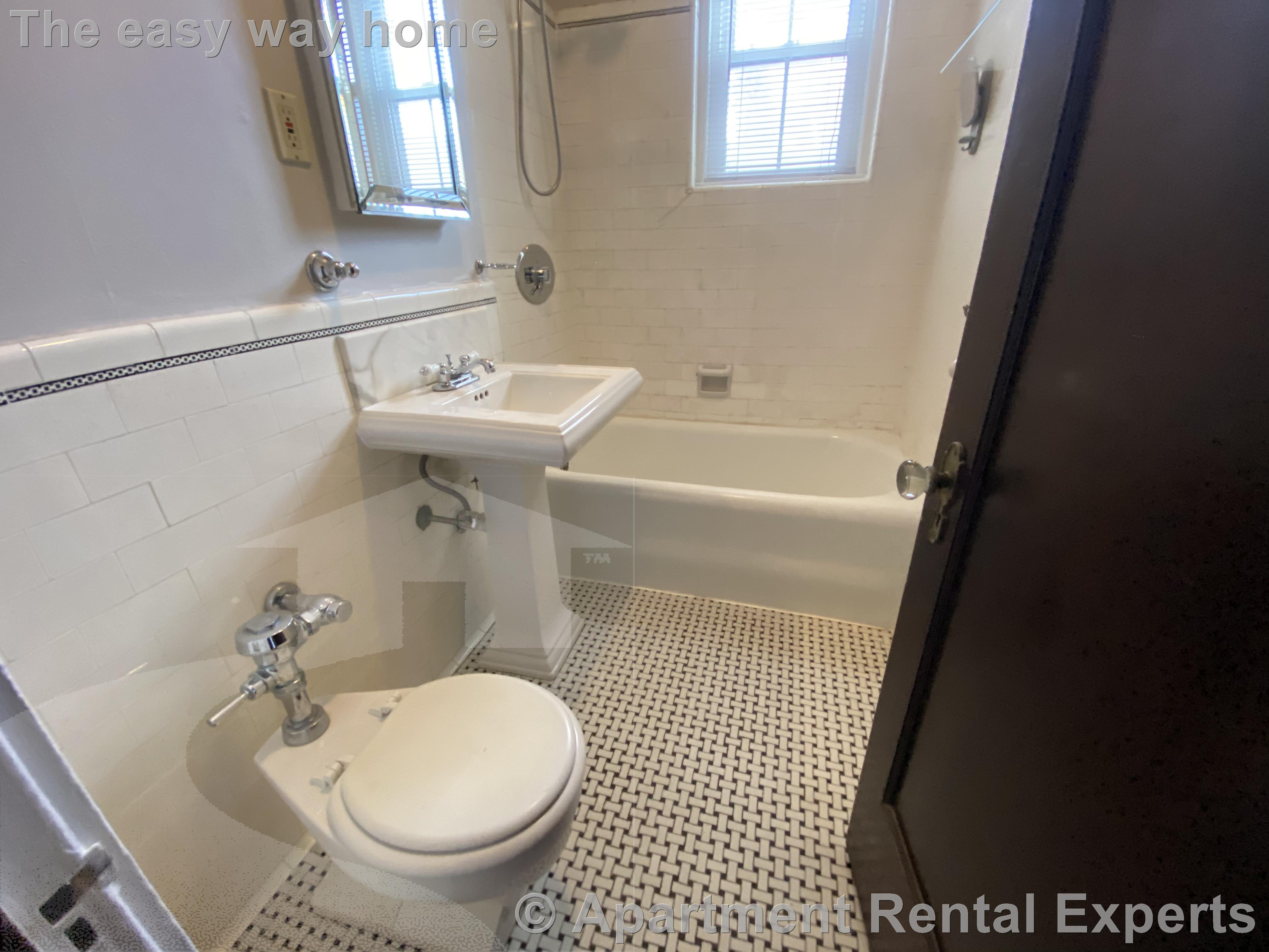 119 College Ave, Davis Square