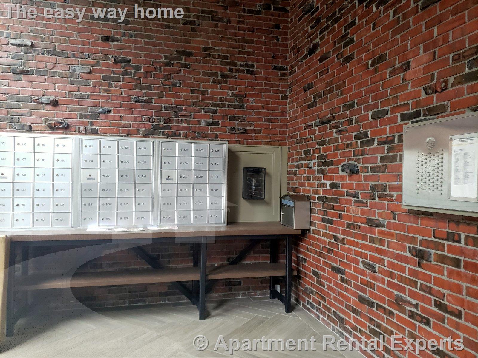 993 Massachusetts Ave, Arlington Heights