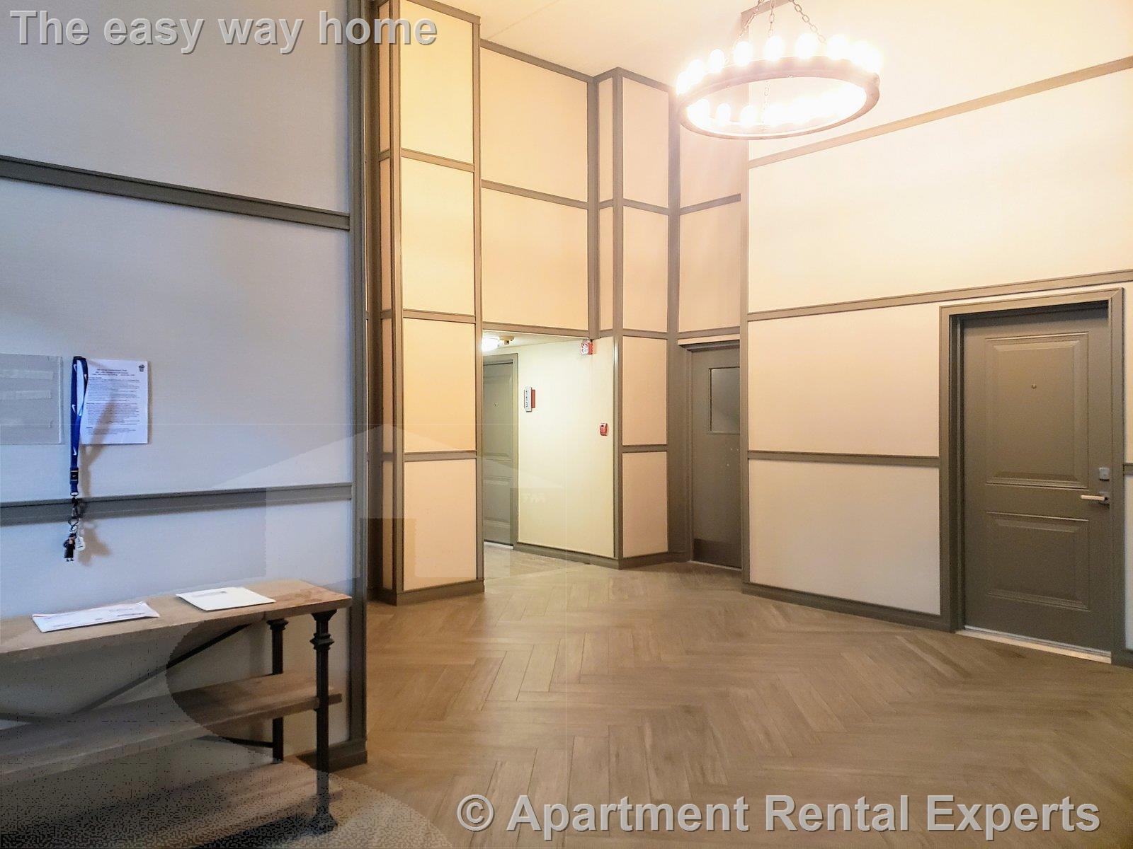 993 Massachusetts Ave, Arlington Heights