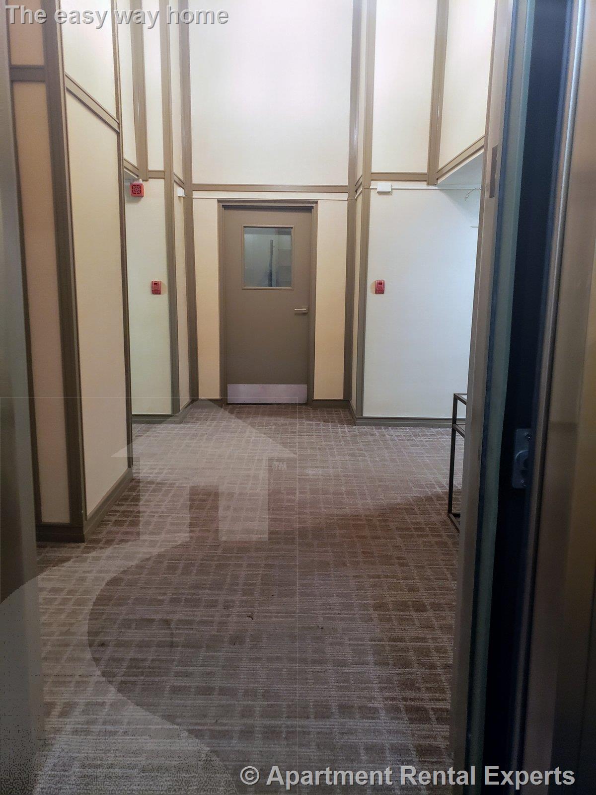 993 Massachusetts Ave, Arlington Heights