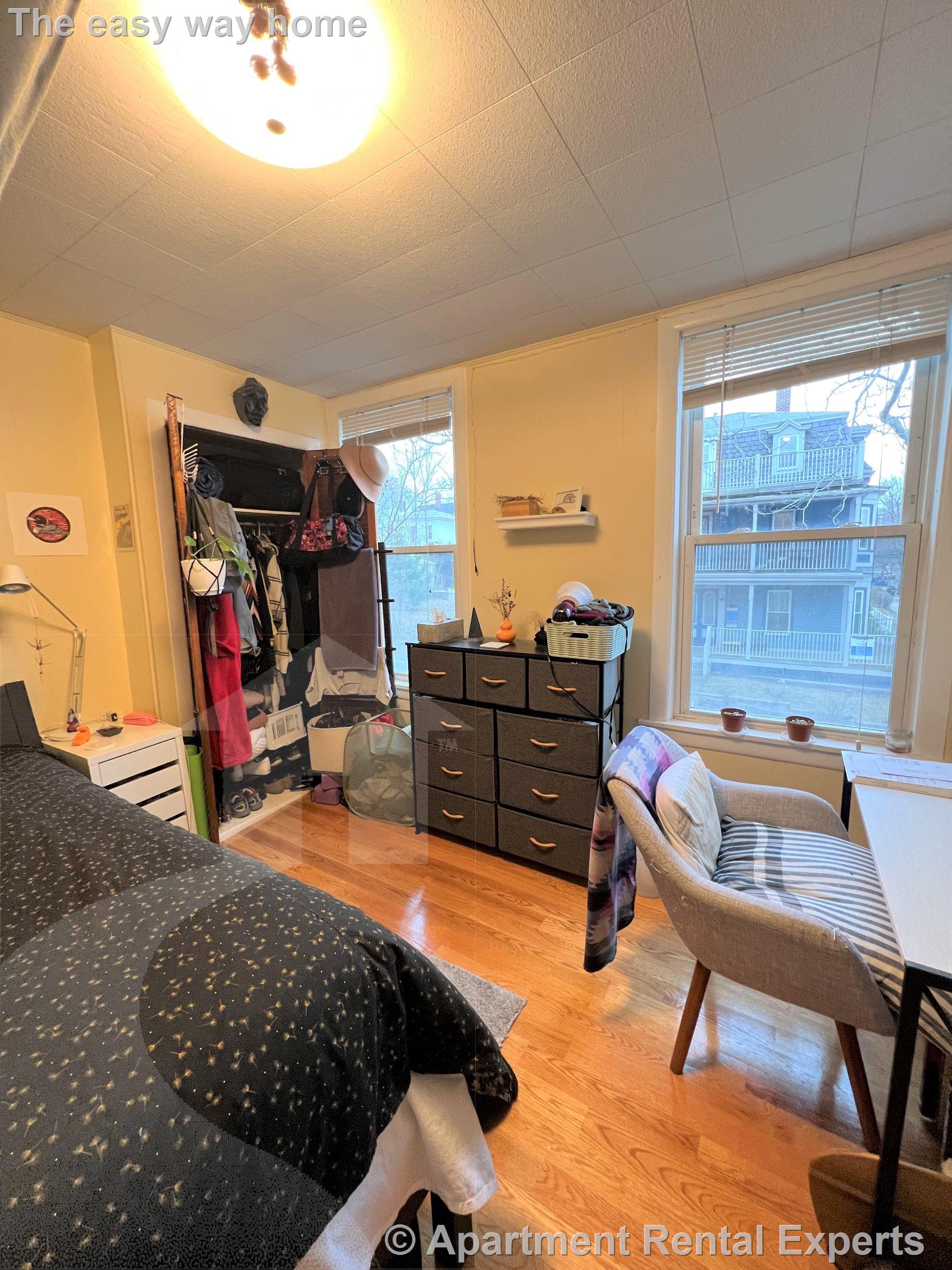 27-29 Cameron Ave, Davis Square