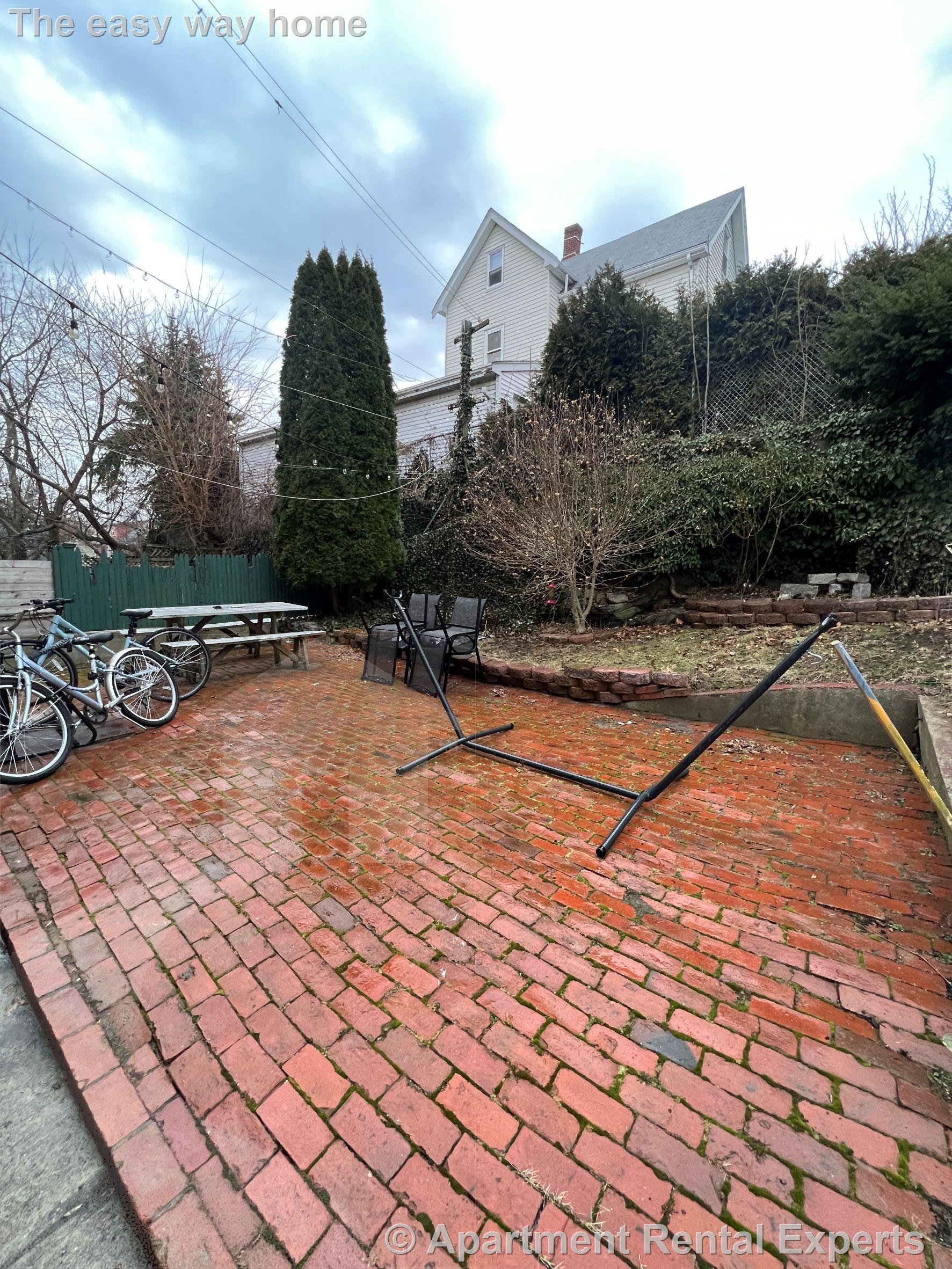 27-29 Cameron Ave, Davis Square