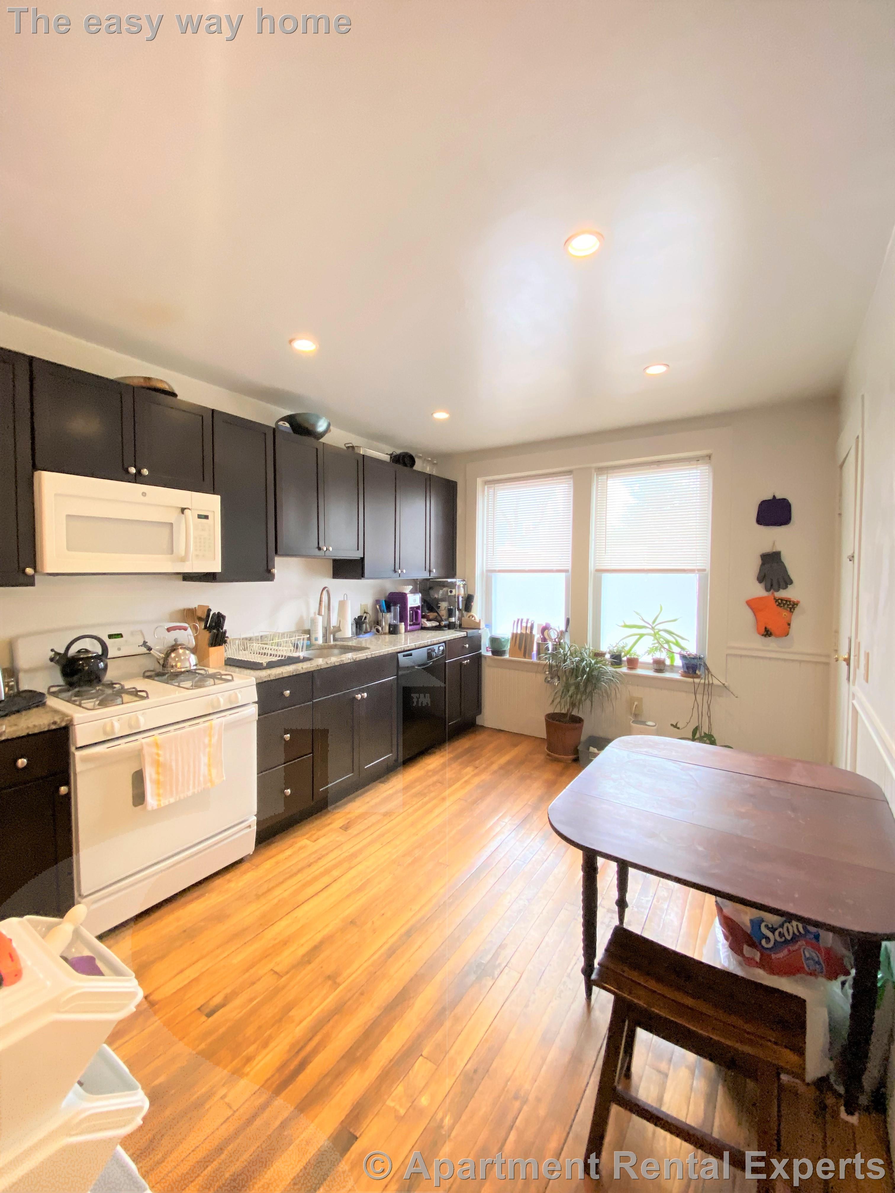 9 Fairfield St, Porter Square