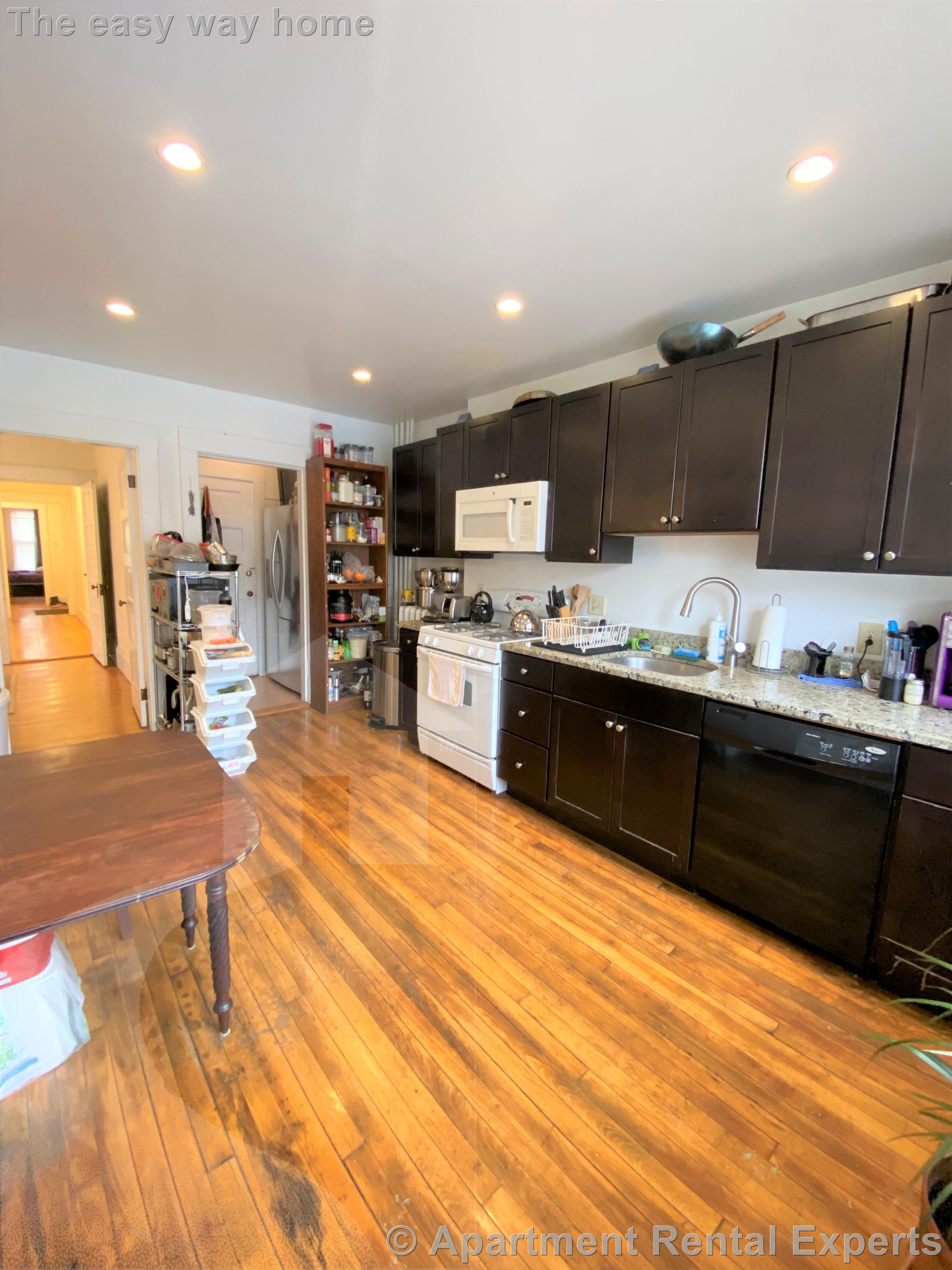 9 Fairfield St, Porter Square