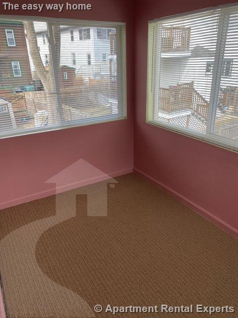 18 Early Ave, Medford Square