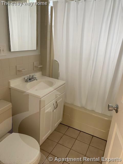 18 Early Ave, Medford Square