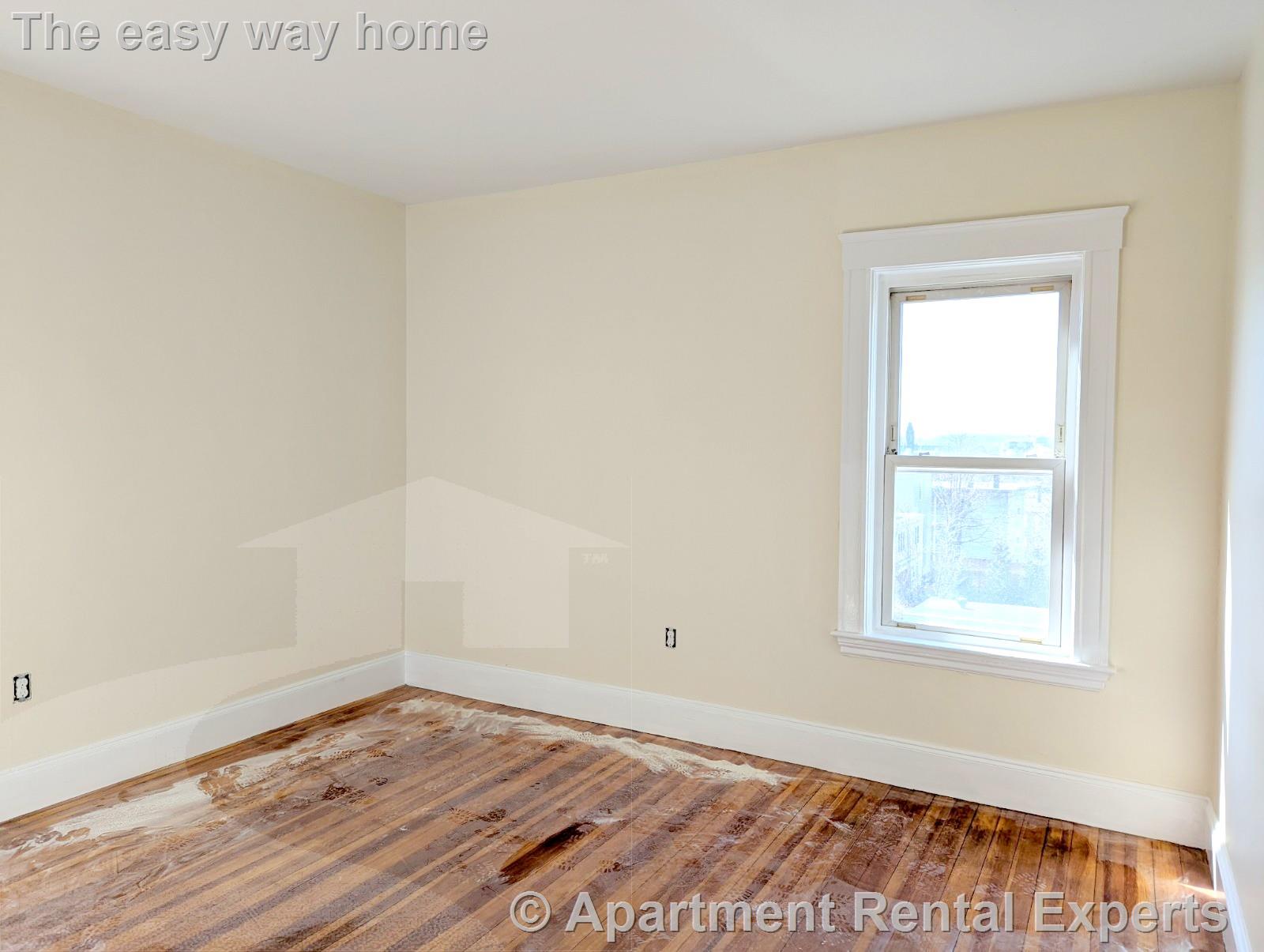 8-10 Lowell Cir, Spring Hill