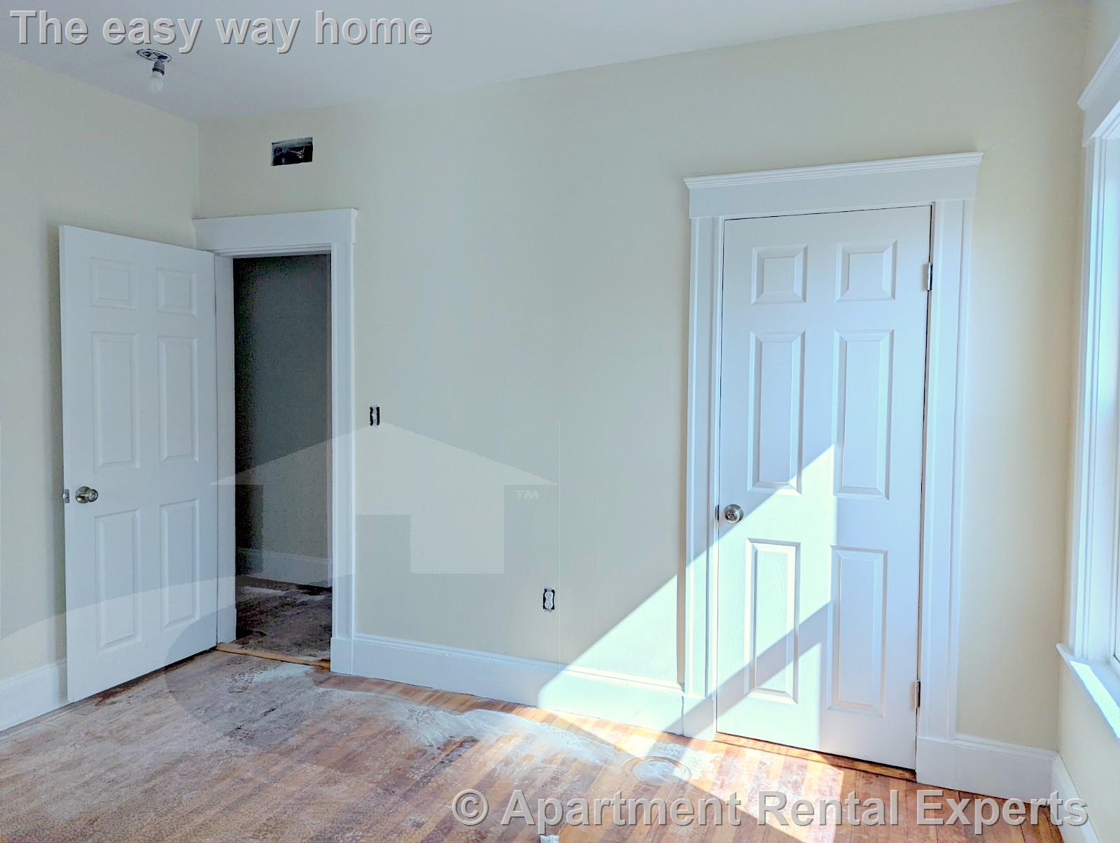 8-10 Lowell Cir, Spring Hill