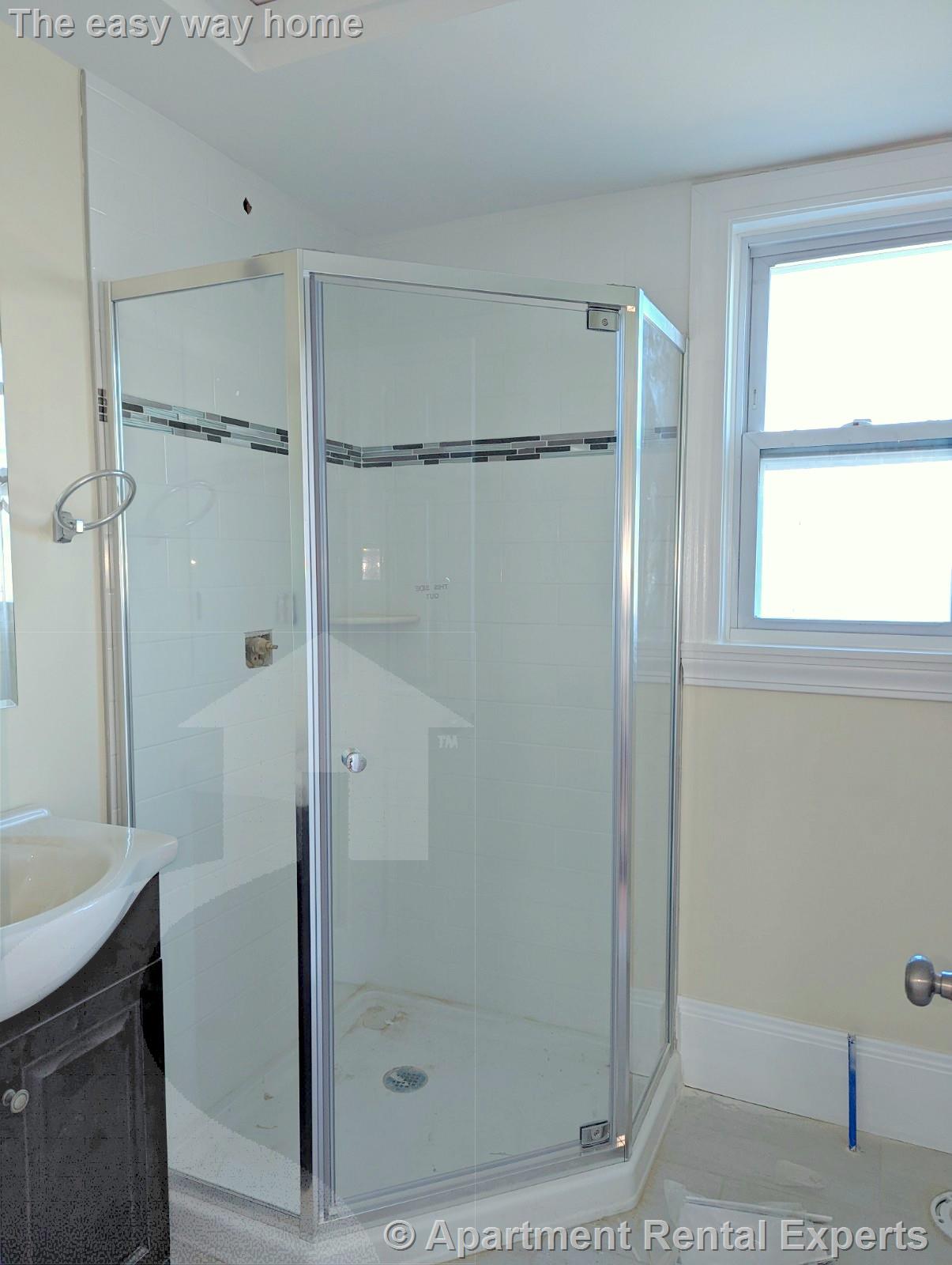 8-10 Lowell Cir, Spring Hill