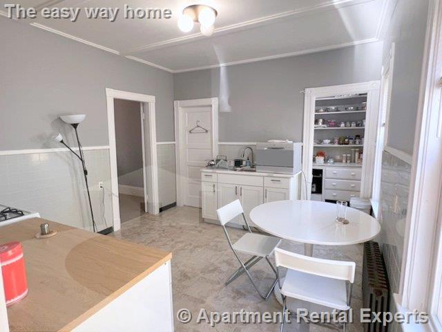 39 Pearson Rd, Tufts