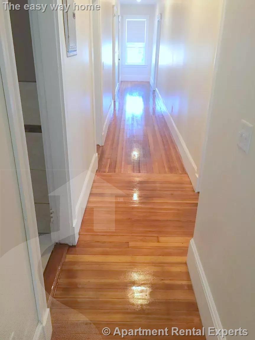 230 Upland Rd, Avon Hill