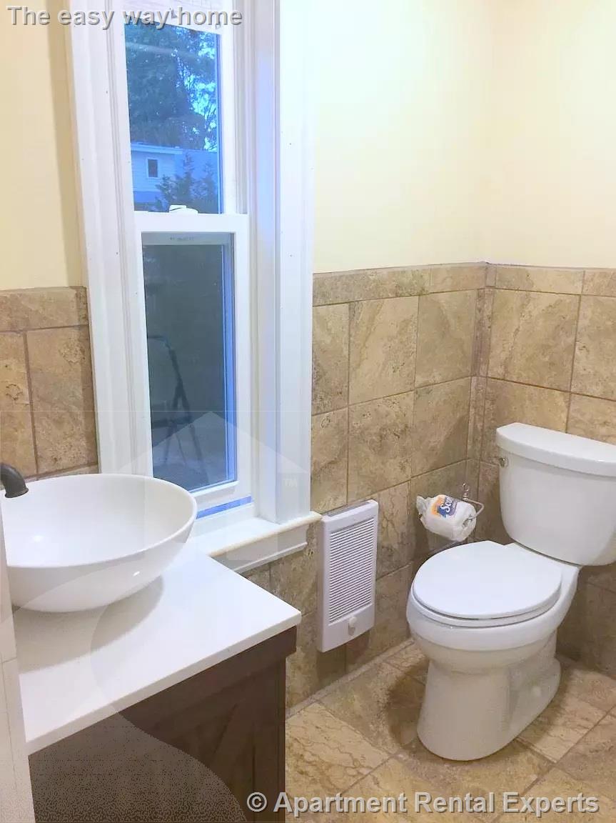 230 Upland Rd, Avon Hill