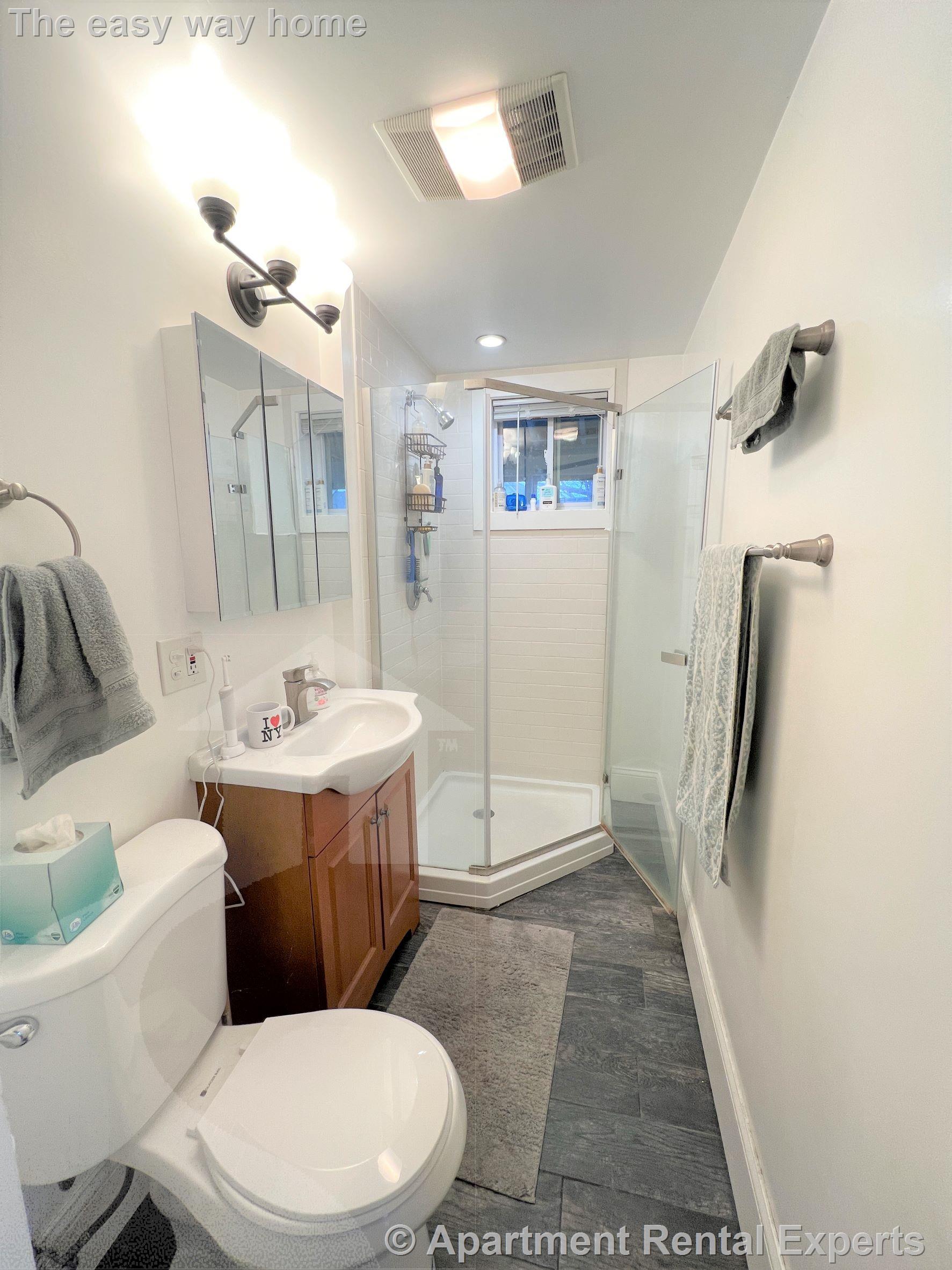 121 Liberty Rd, Davis Square