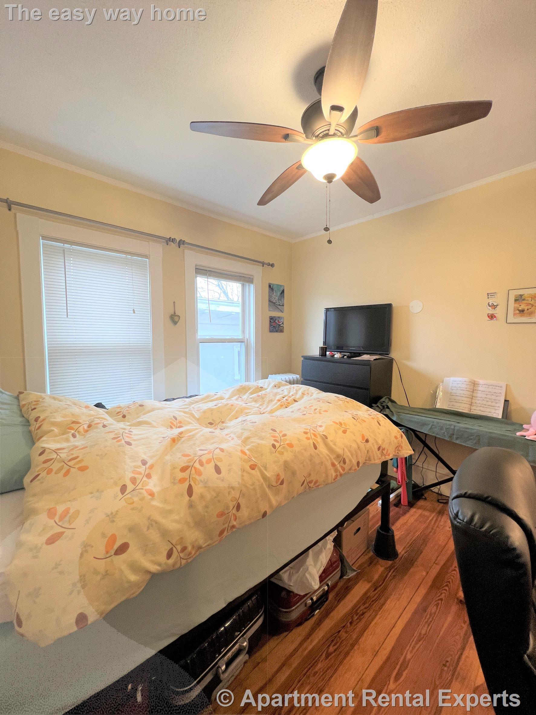 121 Liberty Rd, Davis Square