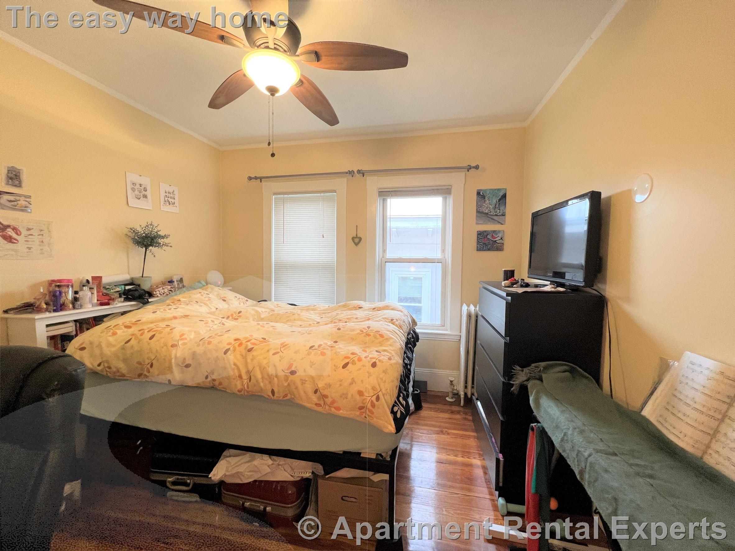 121 Liberty Rd, Davis Square