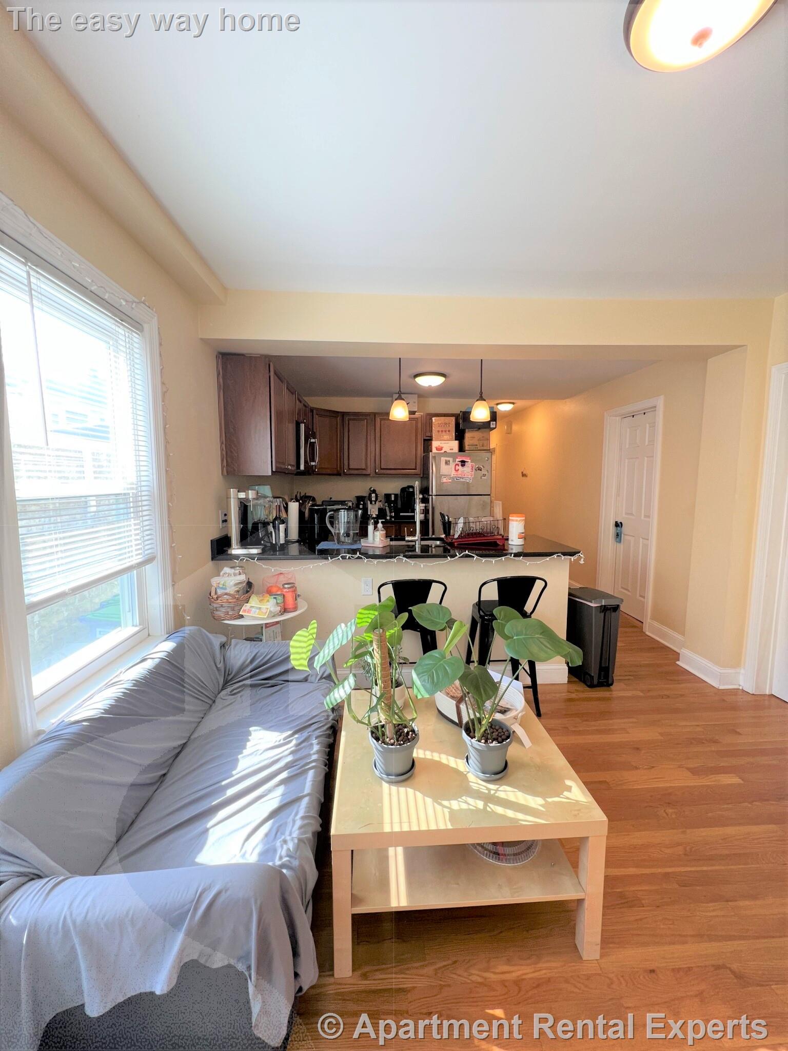 16-18 Silvey Pl, Porter Square