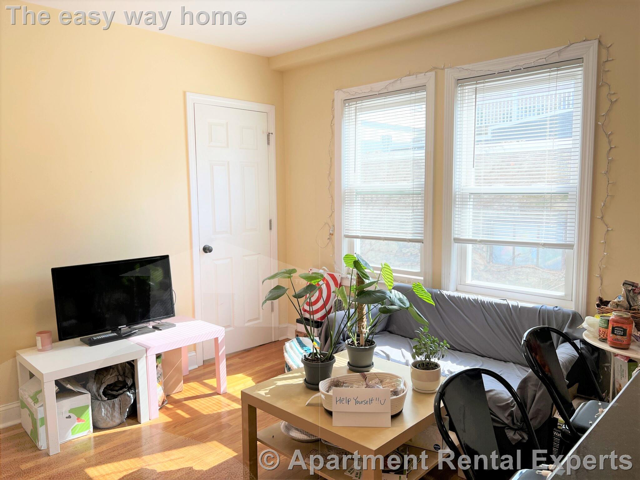 16-18 Silvey Pl, Porter Square