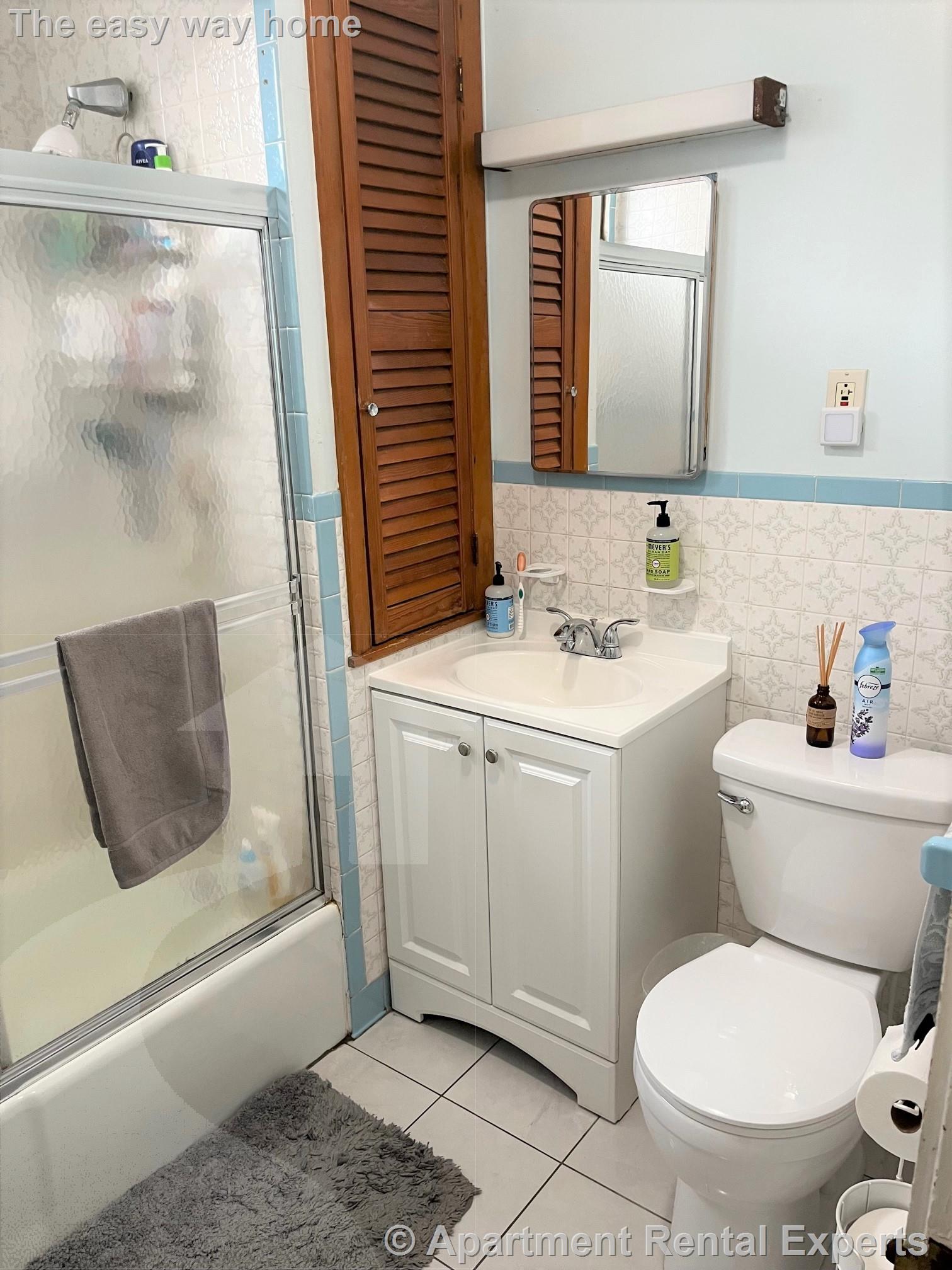 28 Prichard Ave, Davis Square