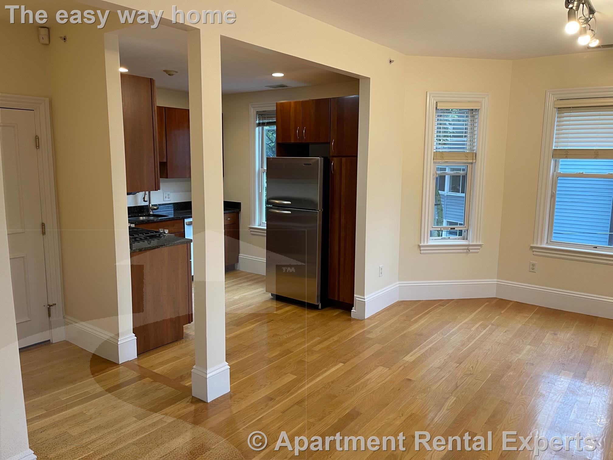 515 Green St, Central Square