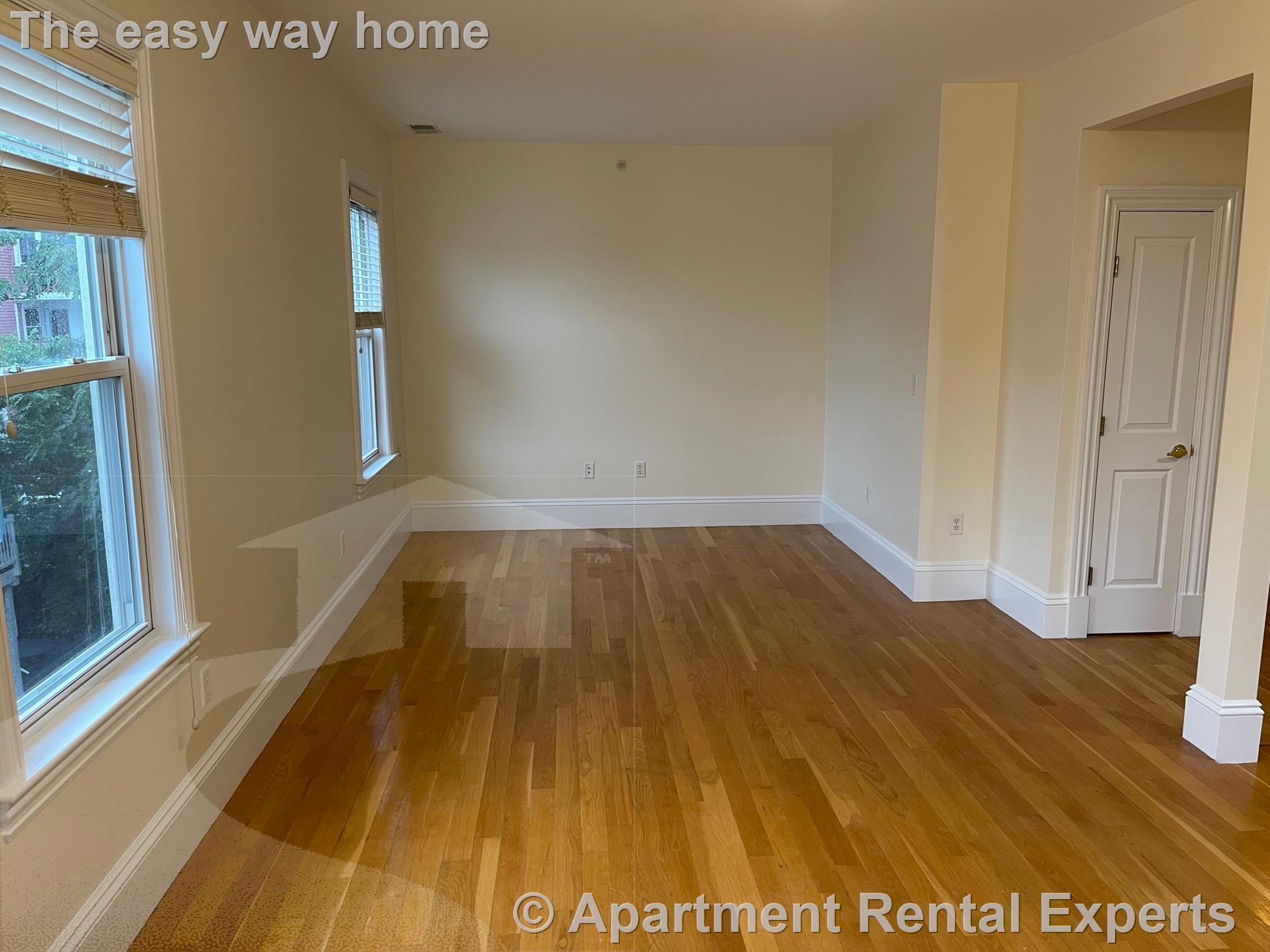 515 Green St, Central Square