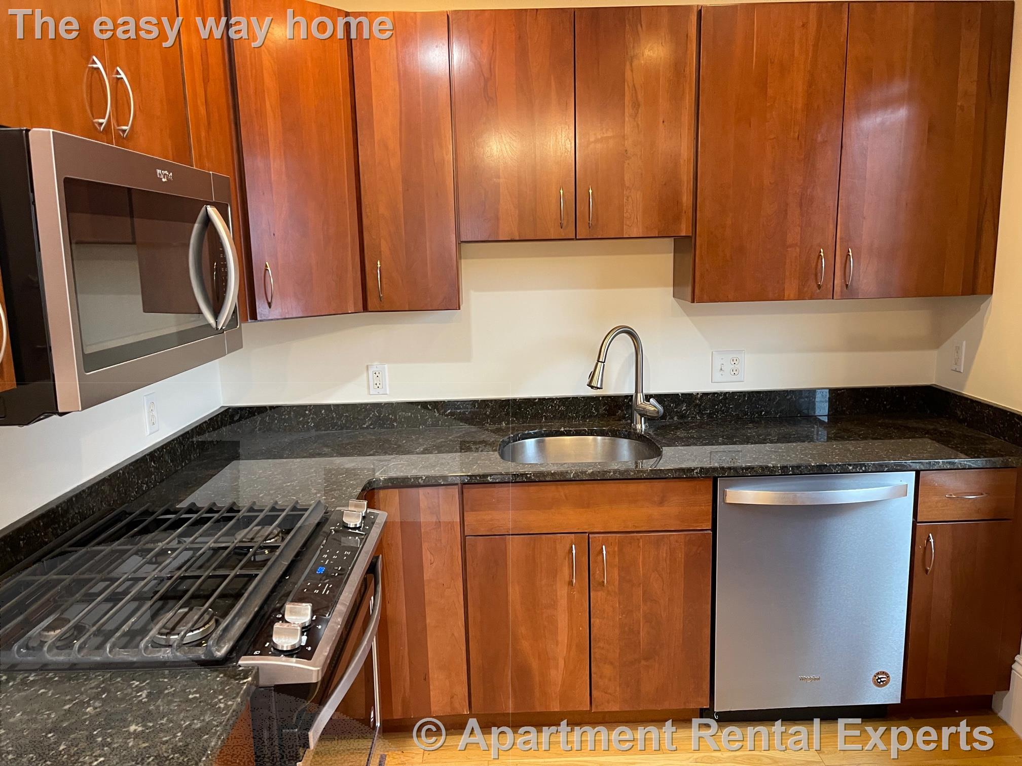 515 Green St, Central Square