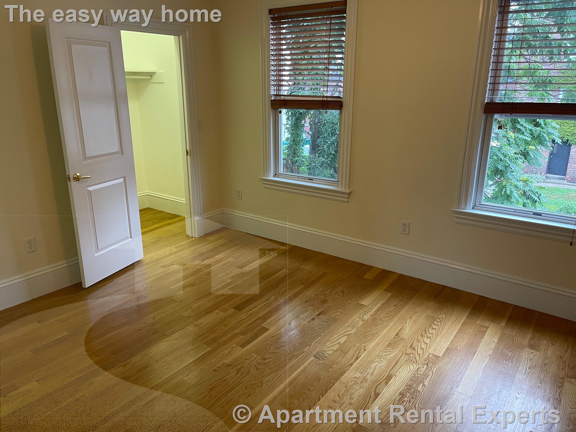 515 Green St, Central Square